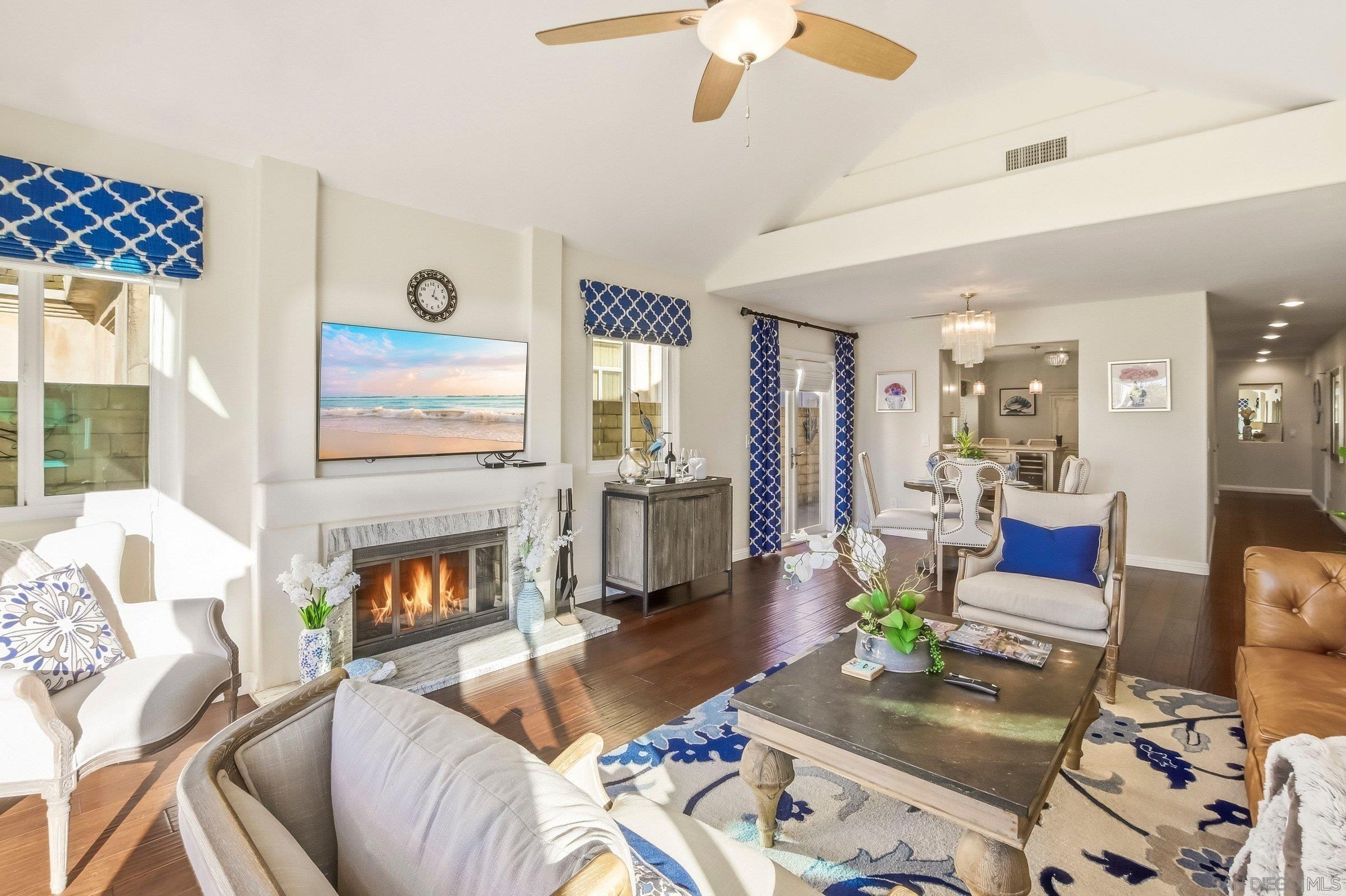 Detail Gallery Image 13 of 45 For 52  Spinnaker Way, Coronado,  CA 92118 - 4 Beds | 2/1 Baths