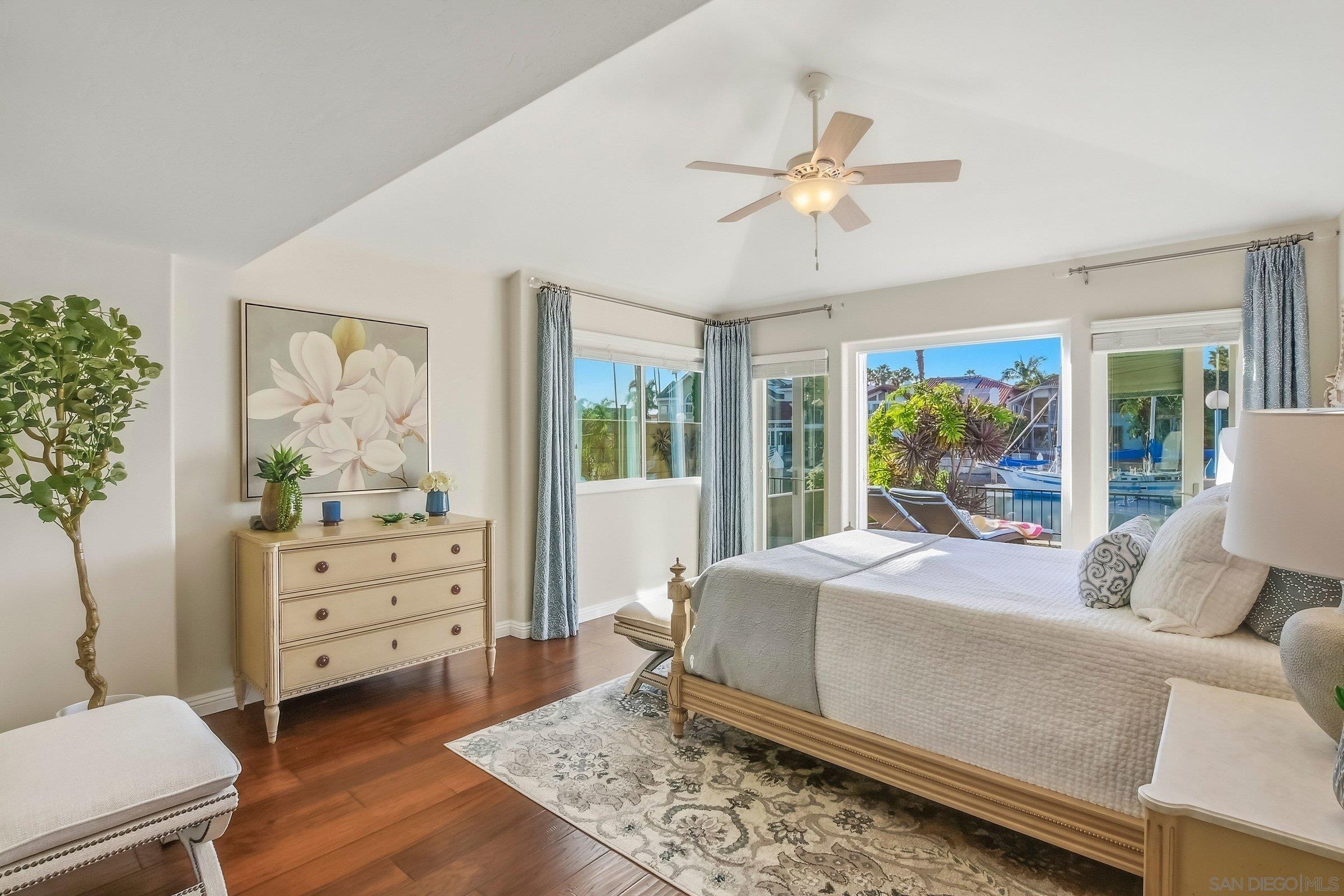 Detail Gallery Image 17 of 45 For 52  Spinnaker Way, Coronado,  CA 92118 - 4 Beds | 2/1 Baths