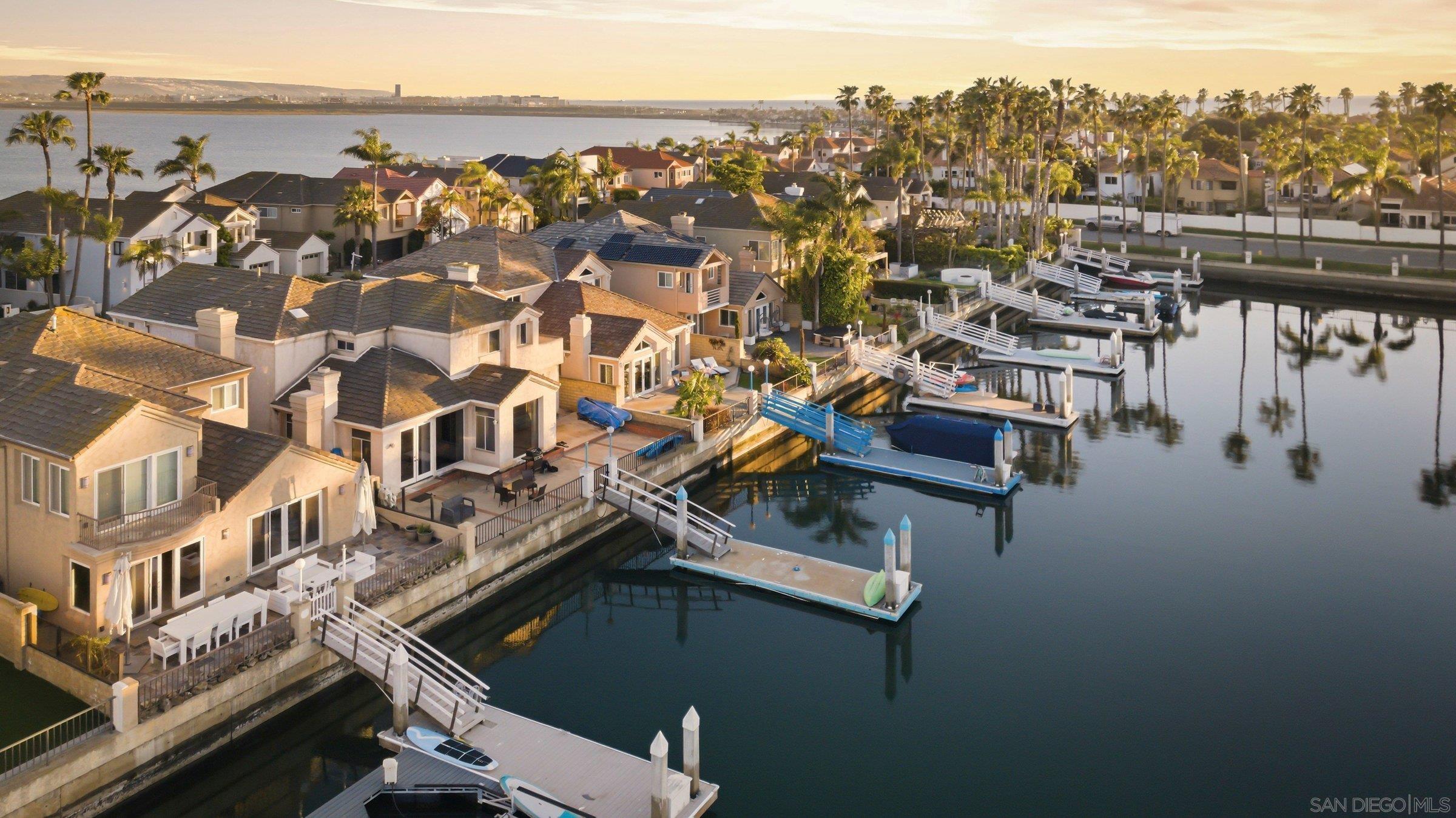 Detail Gallery Image 37 of 45 For 52  Spinnaker Way, Coronado,  CA 92118 - 4 Beds | 2/1 Baths