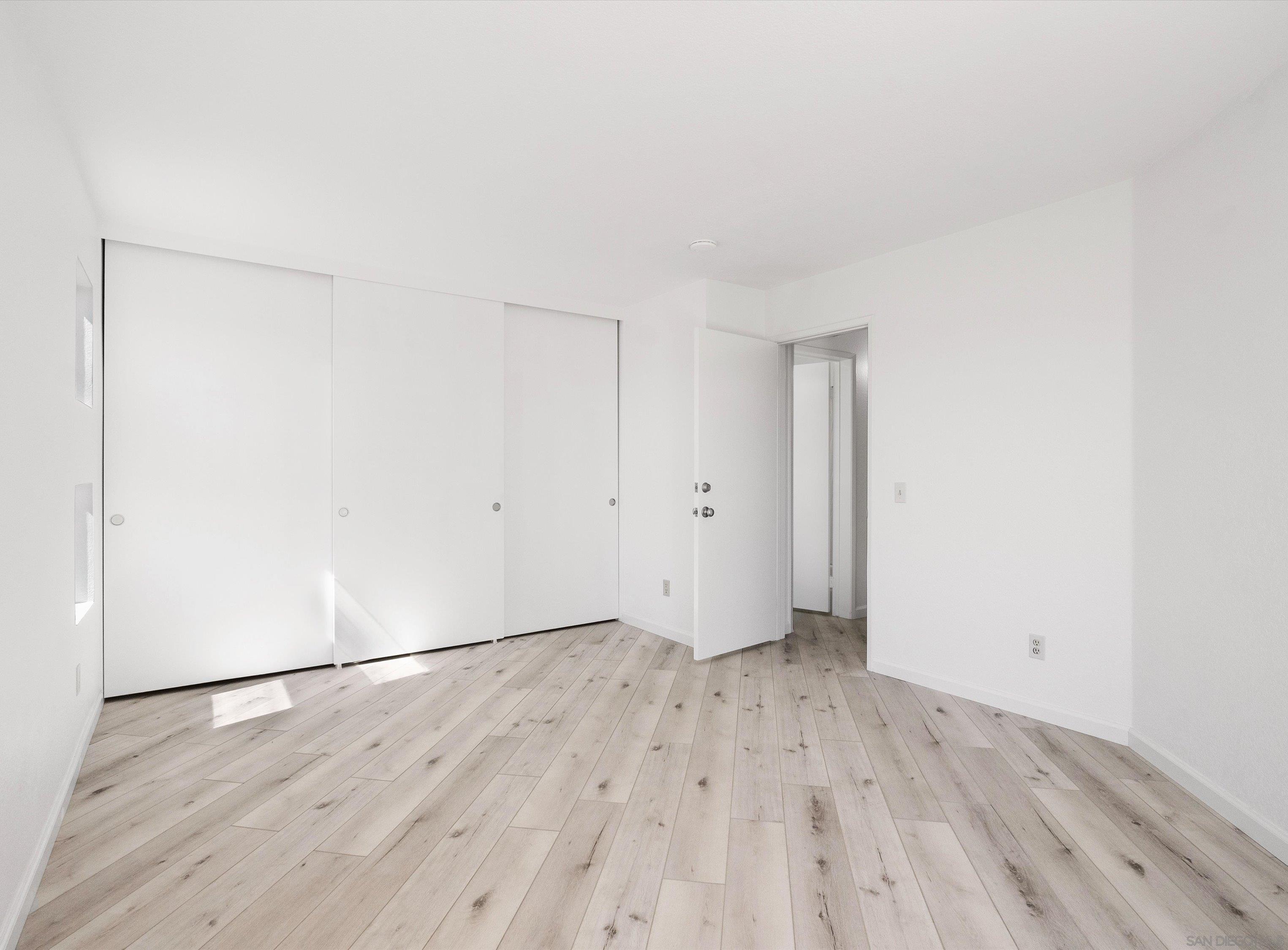 Detail Gallery Image 5 of 40 For 7087  Camino Degrazia  #141,  San Diego,  CA 92111 - 3 Beds | 2 Baths