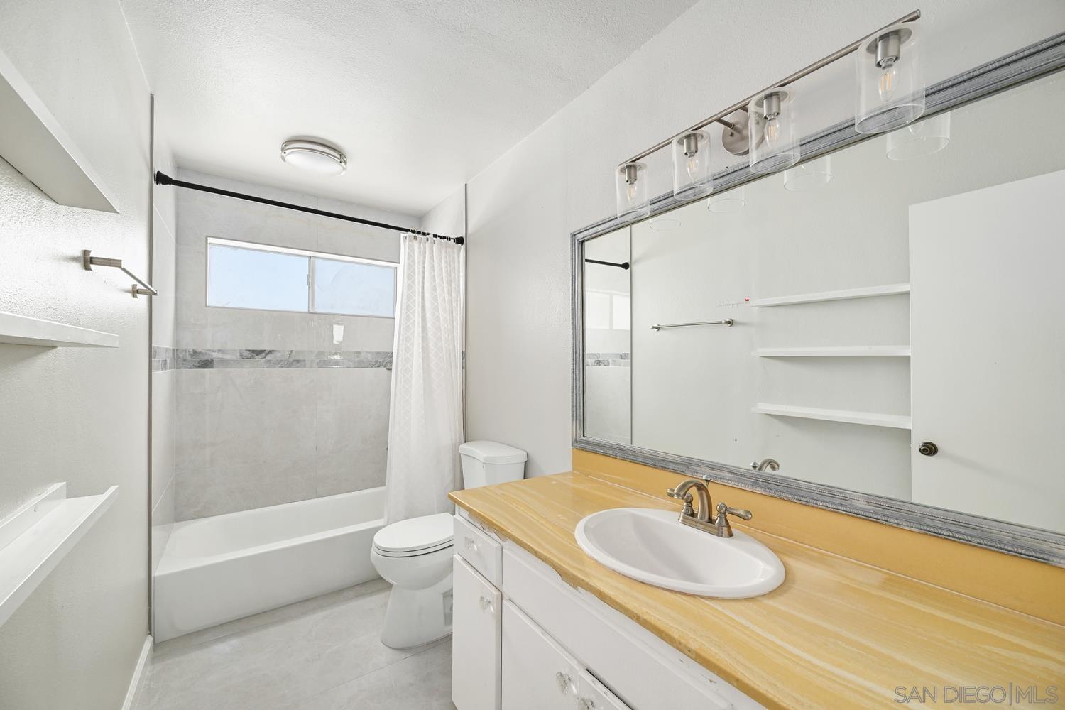 Detail Gallery Image 19 of 24 For 806 E 4th Ave  #10,  Escondido,  CA 92025 - 1 Beds | 1 Baths