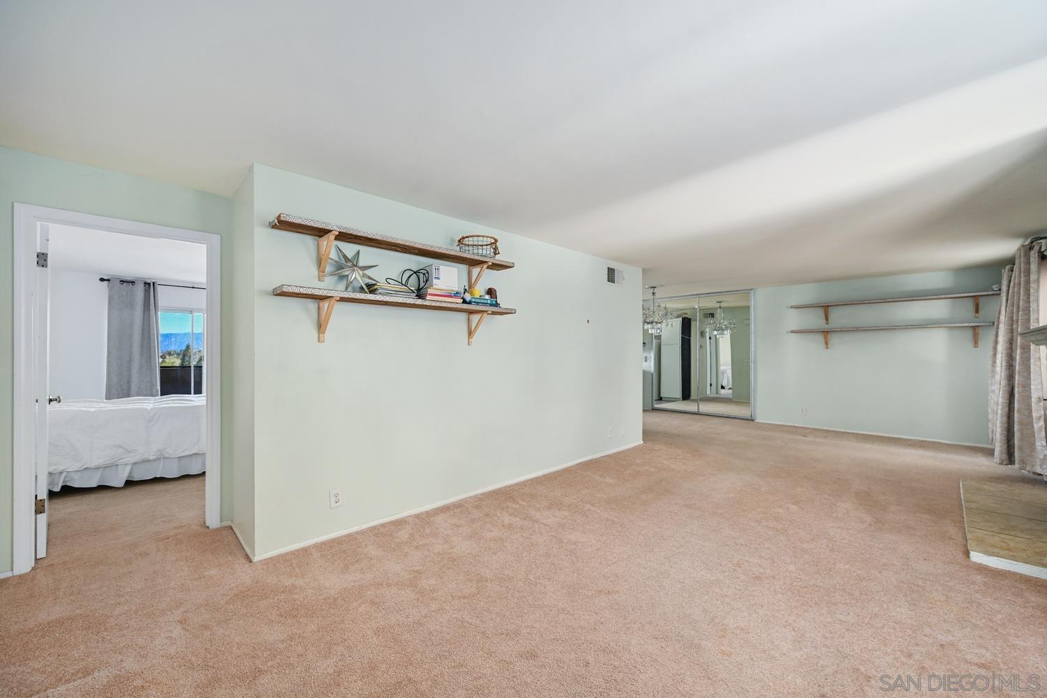 Detail Gallery Image 7 of 24 For 806 E 4th Ave  #10,  Escondido,  CA 92025 - 1 Beds | 1 Baths