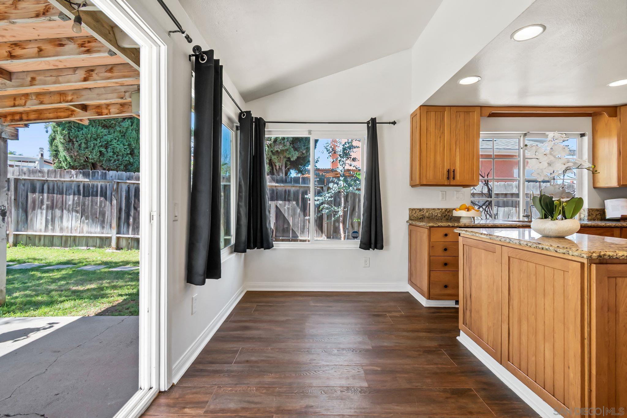 Detail Gallery Image 13 of 45 For 4621  Avery St, Oceanside,  CA 92057 - 4 Beds | 2 Baths