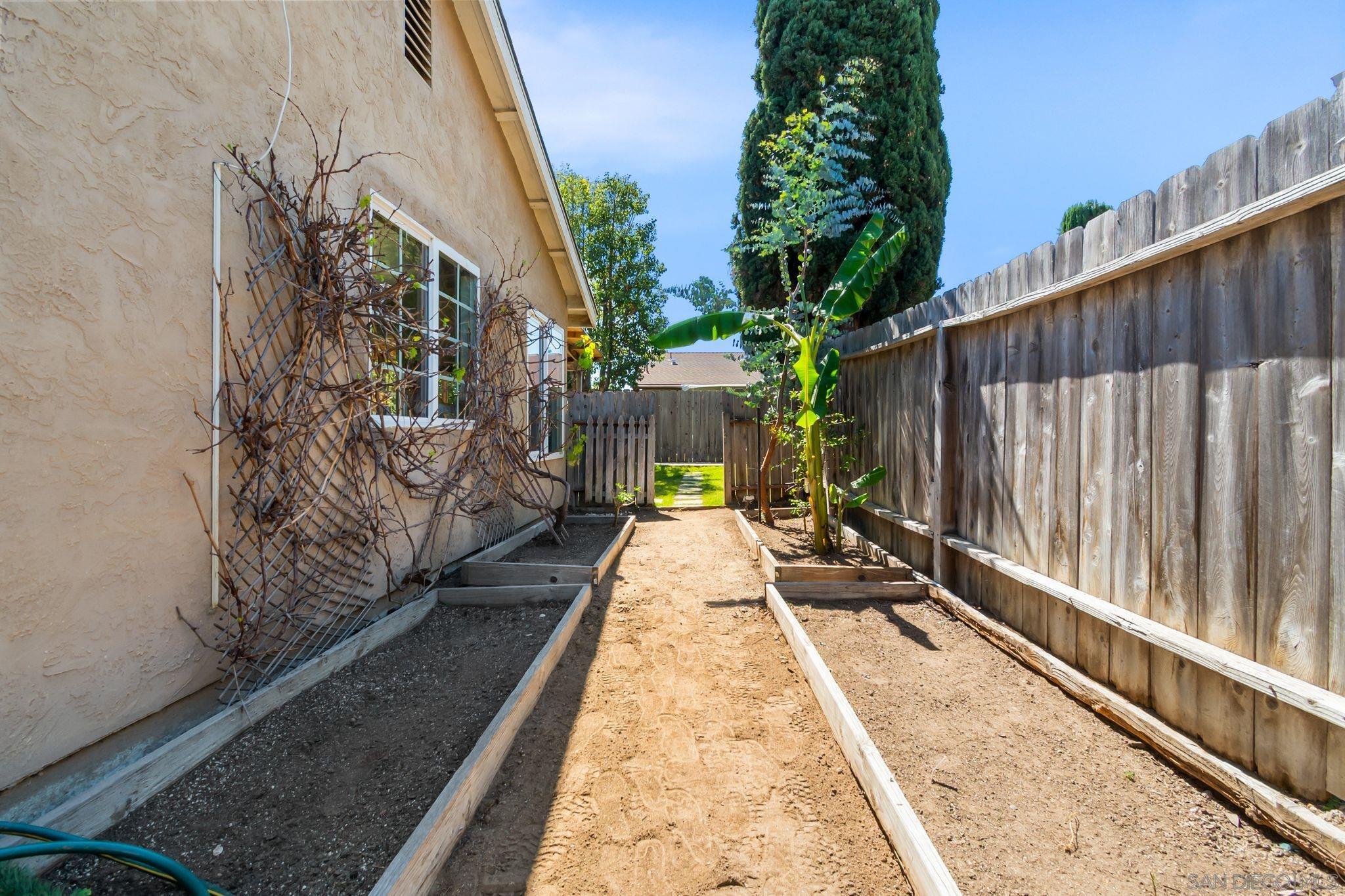 Detail Gallery Image 29 of 45 For 4621  Avery St, Oceanside,  CA 92057 - 4 Beds | 2 Baths