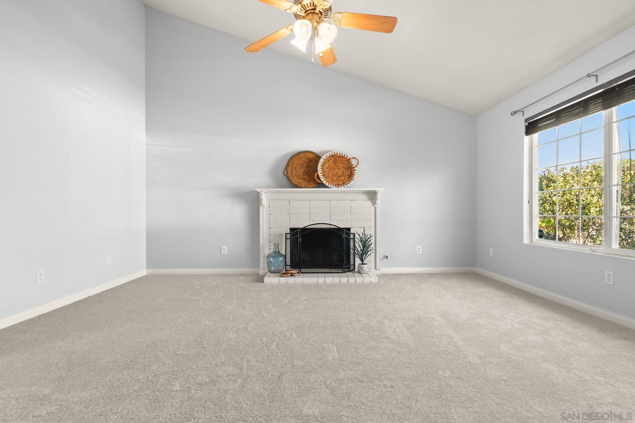 Detail Gallery Image 7 of 45 For 4621  Avery St, Oceanside,  CA 92057 - 4 Beds | 2 Baths