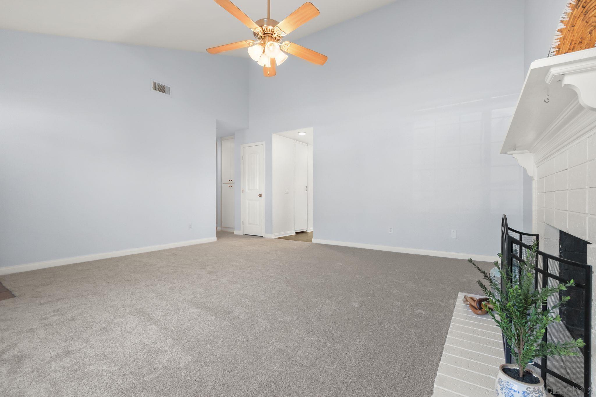 Detail Gallery Image 9 of 43 For 4621  Avery St, Oceanside,  CA 92057 - 4 Beds | 2 Baths