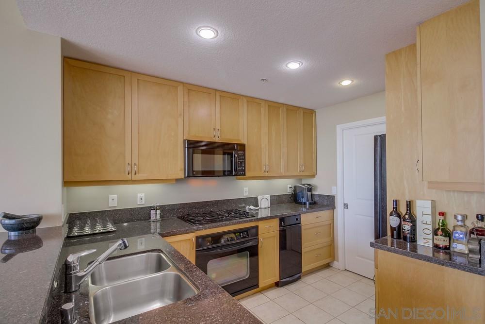 Detail Gallery Image 14 of 44 For 850  Beech St.  #1603, San Diego,  CA 92101 - 2 Beds | 2 Baths