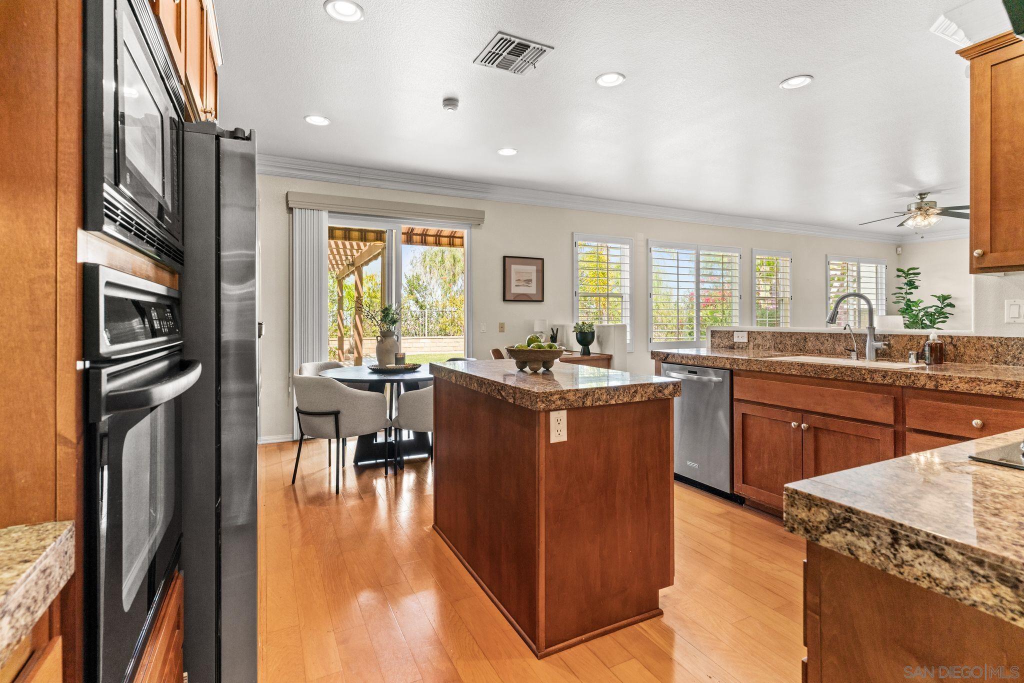 Detail Gallery Image 9 of 49 For 11754  Ashlock, San Diego,  CA 92131 - 4 Beds | 2/1 Baths