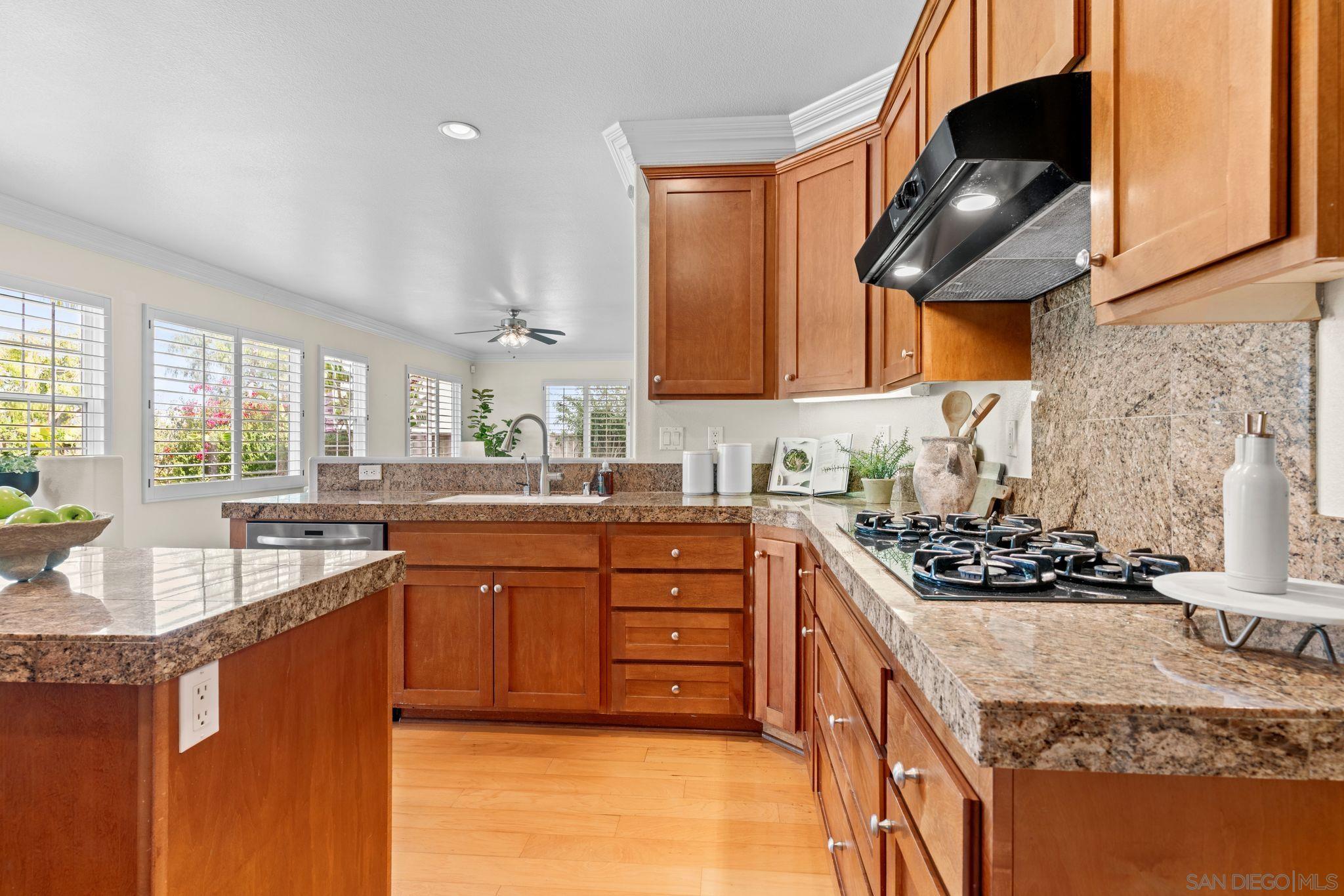 Detail Gallery Image 10 of 49 For 11754  Ashlock, San Diego,  CA 92131 - 4 Beds | 2/1 Baths