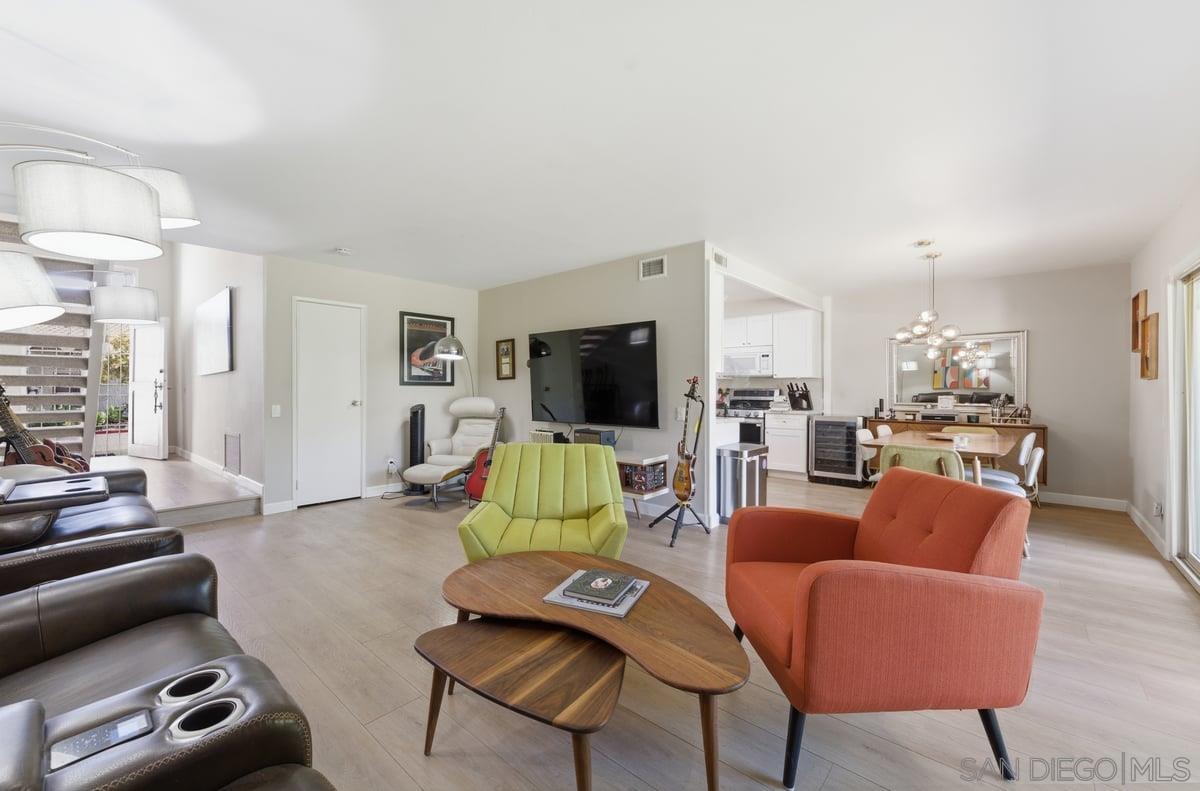 Detail Gallery Image 2 of 15 For 14670  Caminito Orense Este, San Diego,  CA 92129 - 2 Beds | 1/1 Baths