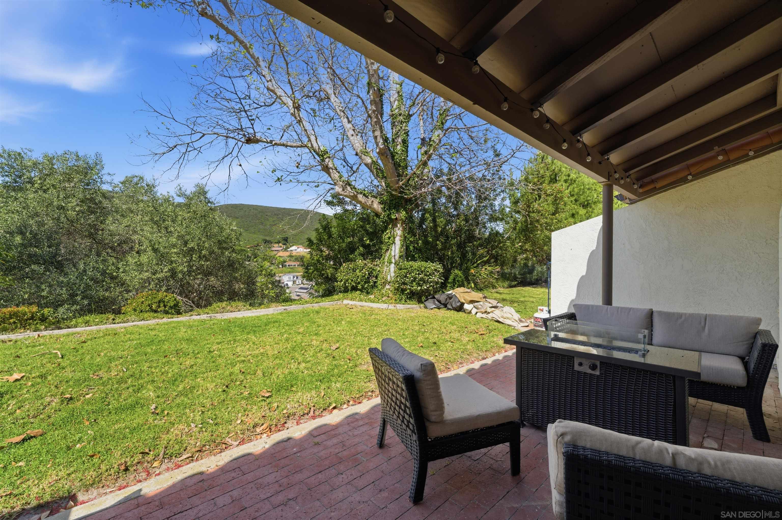 Detail Gallery Image 12 of 15 For 14670  Caminito Orense Este, San Diego,  CA 92129 - 2 Beds | 1/1 Baths