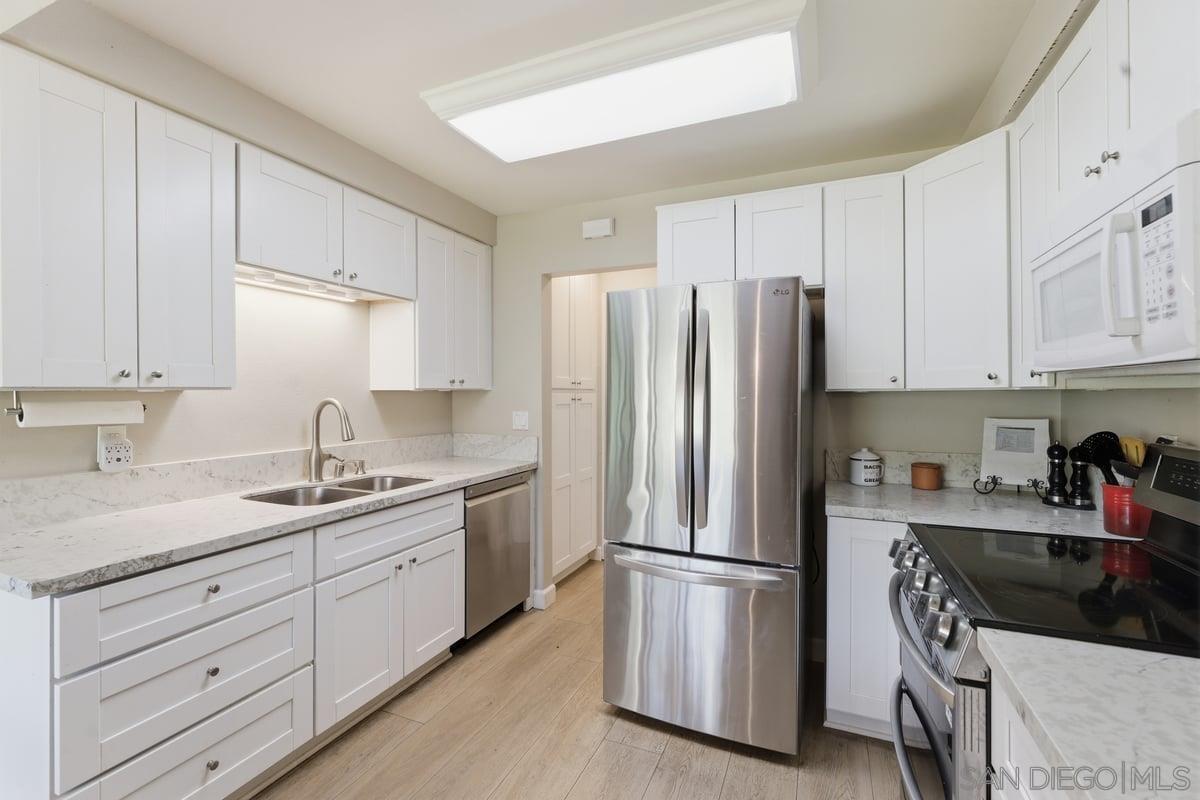 Detail Gallery Image 7 of 15 For 14670  Caminito Orense Este, San Diego,  CA 92129 - 2 Beds | 1/1 Baths