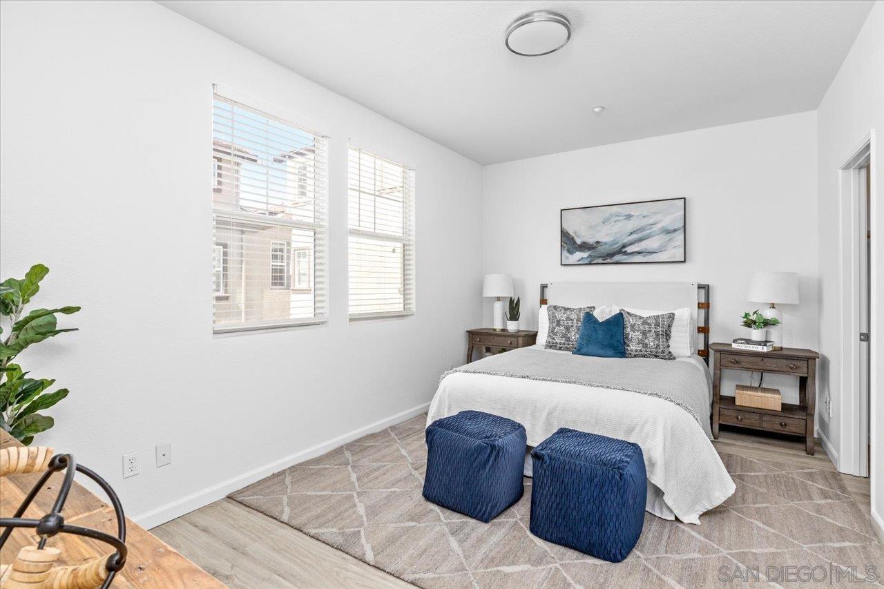 Detail Gallery Image 16 of 27 For 16910  Bixby St  #1,  San Diego,  CA 92127 - 3 Beds | 3 Baths