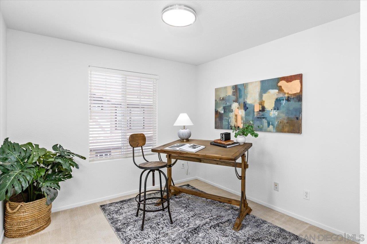 Detail Gallery Image 19 of 27 For 16910  Bixby St  #1,  San Diego,  CA 92127 - 3 Beds | 3 Baths