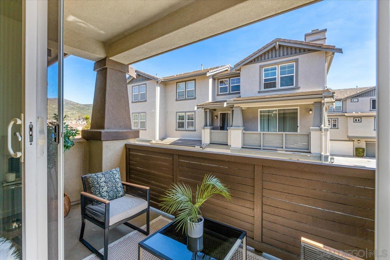 Detail Gallery Image 23 of 28 For 16910  Bixby St  #1,  San Diego,  CA 92127 - 3 Beds | 3 Baths