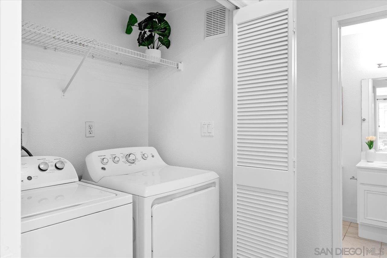 Detail Gallery Image 23 of 27 For 16910  Bixby St  #1,  San Diego,  CA 92127 - 3 Beds | 3 Baths