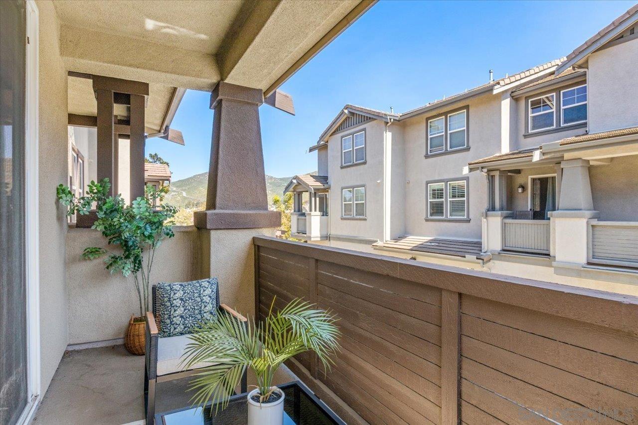 Detail Gallery Image 24 of 28 For 16910  Bixby St  #1,  San Diego,  CA 92127 - 3 Beds | 3 Baths