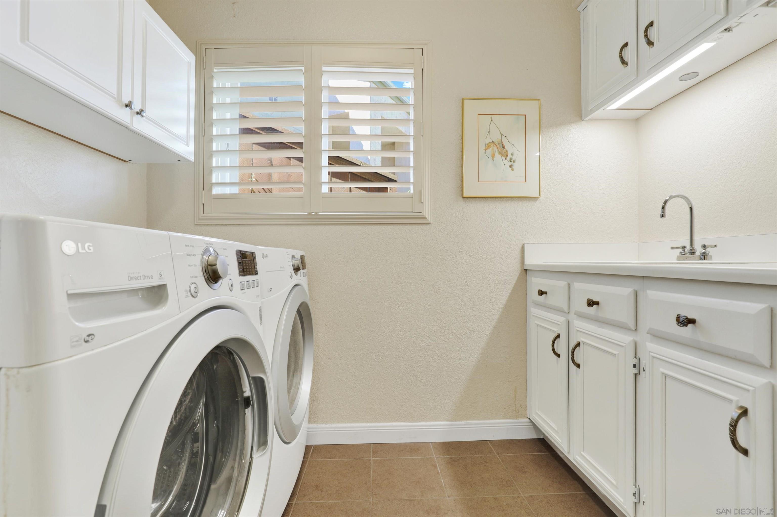 Detail Gallery Image 23 of 35 For 1361  Gilmore Place, Escondido,  CA 92026 - 4 Beds | 2/1 Baths