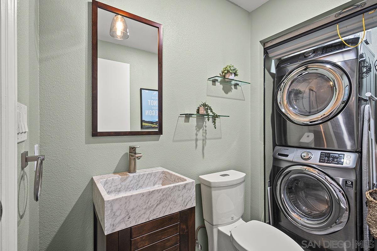 Detail Gallery Image 24 of 69 For 877  Island Ave.  907, San Diego,  CA 92101 - 1 Beds | 1/1 Baths