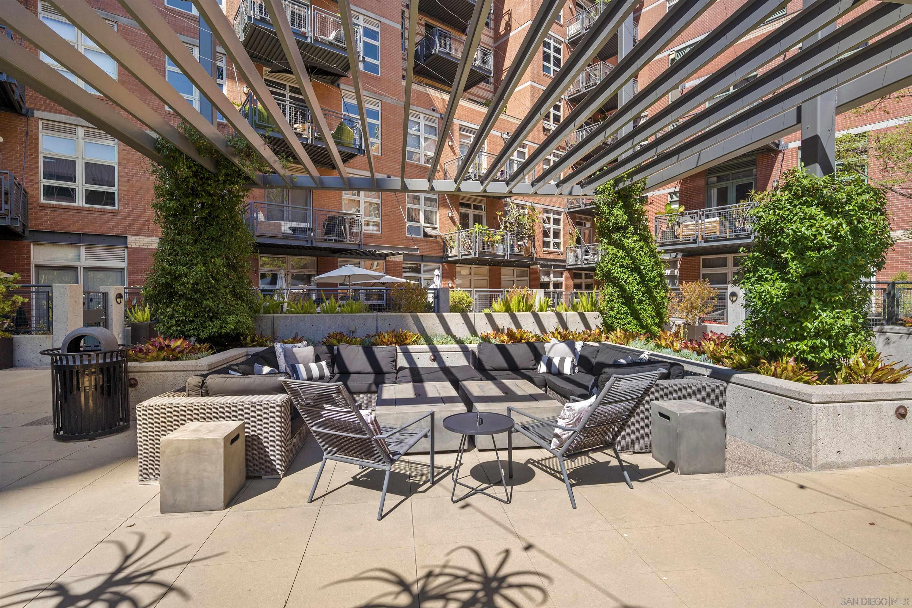 Detail Gallery Image 50 of 69 For 877  Island Ave.  907, San Diego,  CA 92101 - 1 Beds | 1/1 Baths