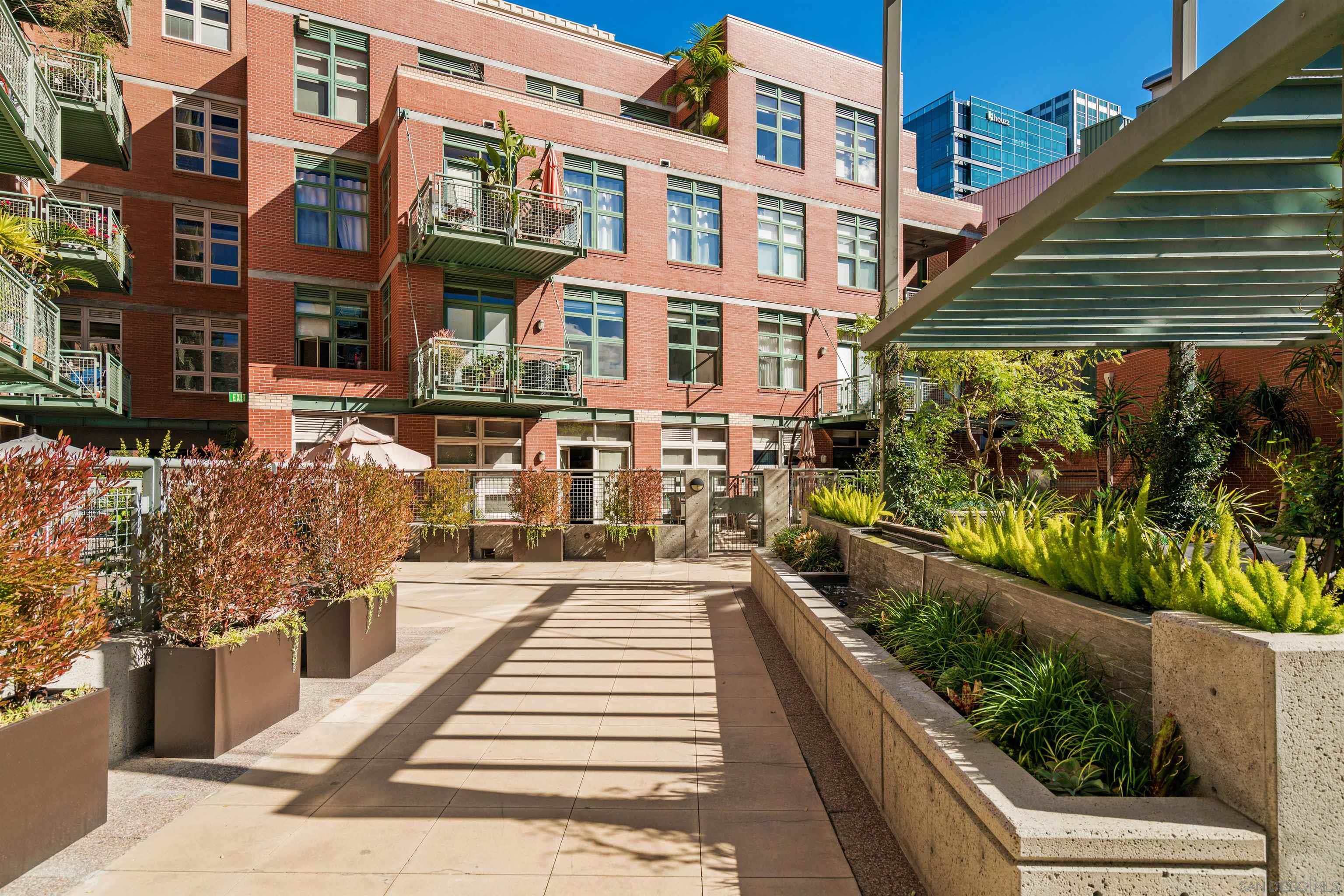 Detail Gallery Image 53 of 69 For 877  Island Ave.  907, San Diego,  CA 92101 - 1 Beds | 1/1 Baths