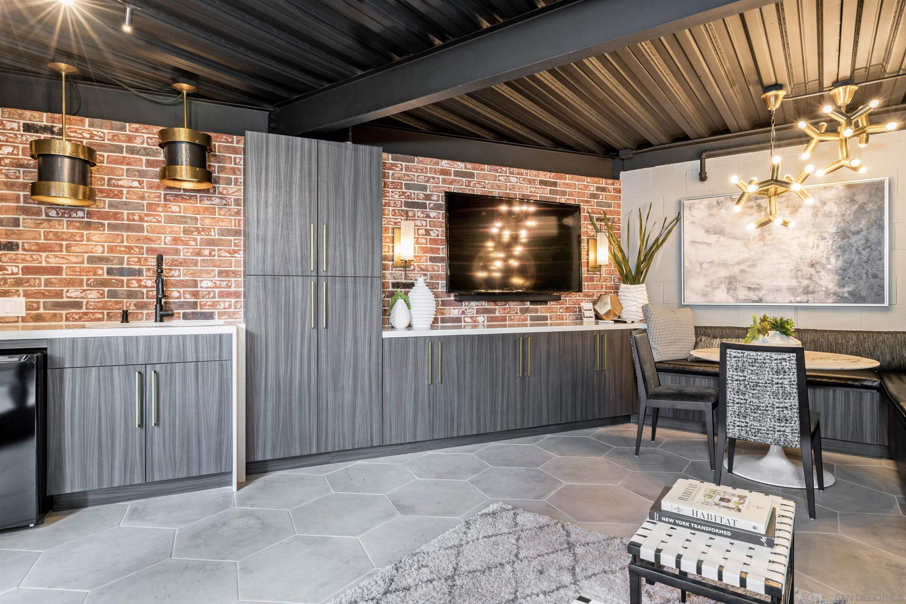 Detail Gallery Image 67 of 69 For 877  Island Ave.  907, San Diego,  CA 92101 - 1 Beds | 1/1 Baths