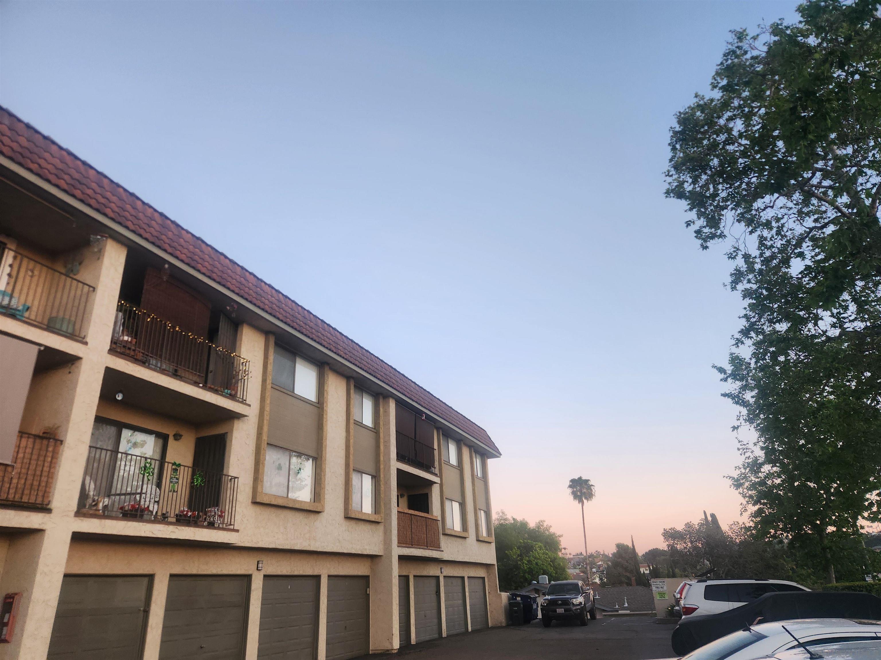 Detail Gallery Image 2 of 22 For 7845  Golfcrest Dr  #21,  San Diego,  CA 92119 - 2 Beds | 2 Baths