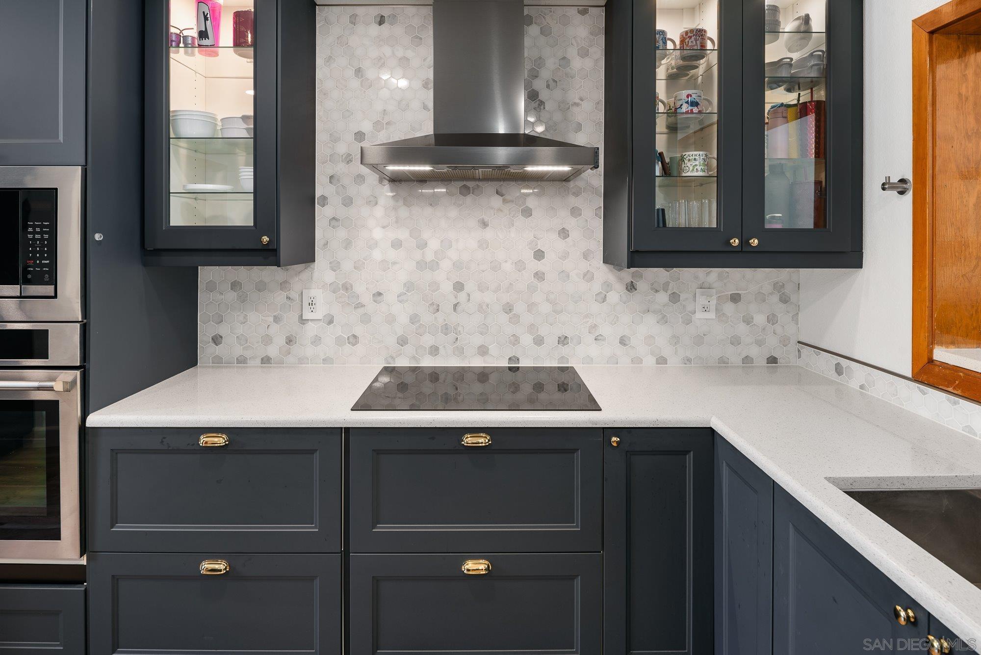 Detail Gallery Image 11 of 39 For 8647  Circle R Valley Ln, Escondido,  CA 92026 - 2 Beds | 2 Baths