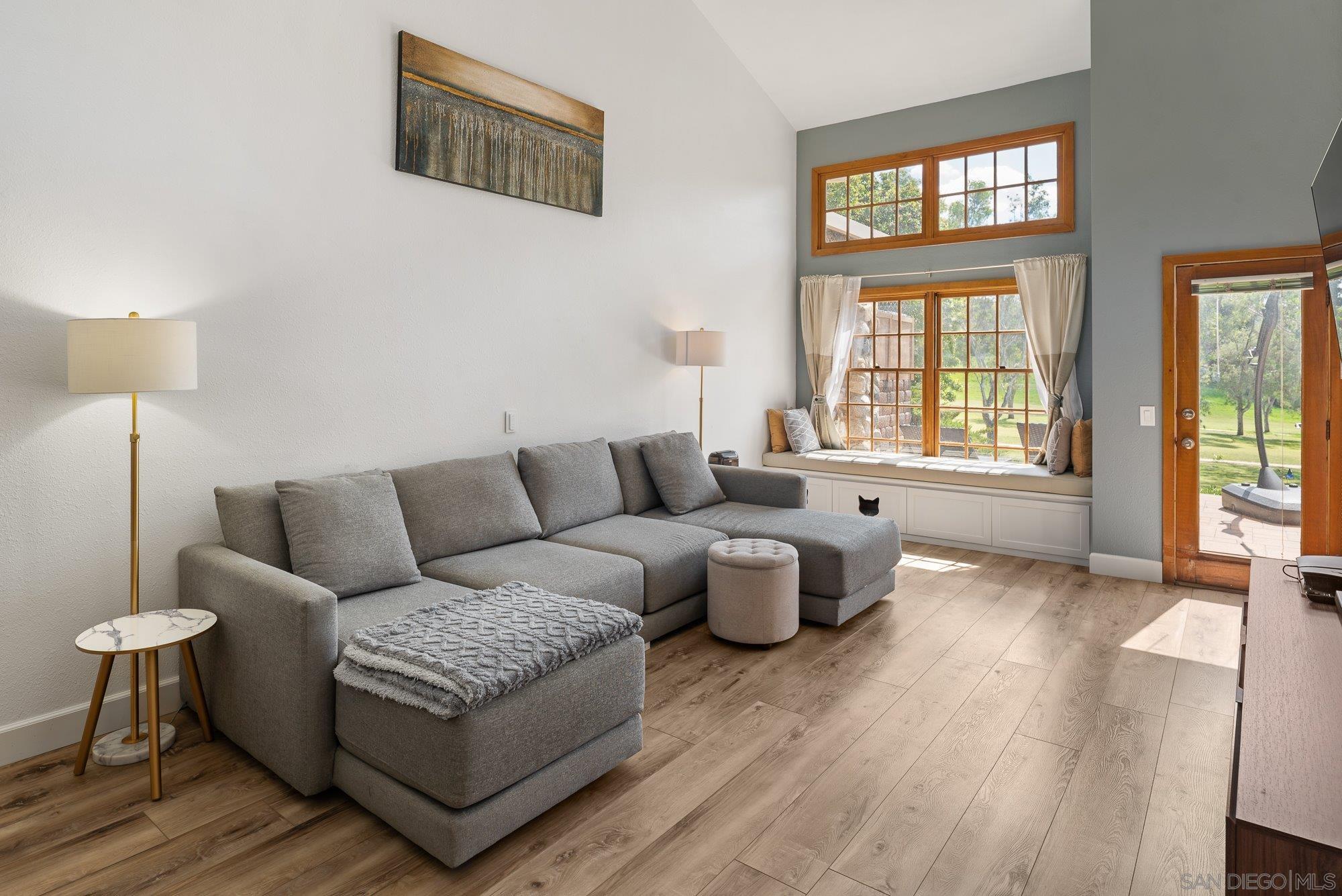 Detail Gallery Image 18 of 39 For 8647  Circle R Valley Ln, Escondido,  CA 92026 - 2 Beds | 2 Baths