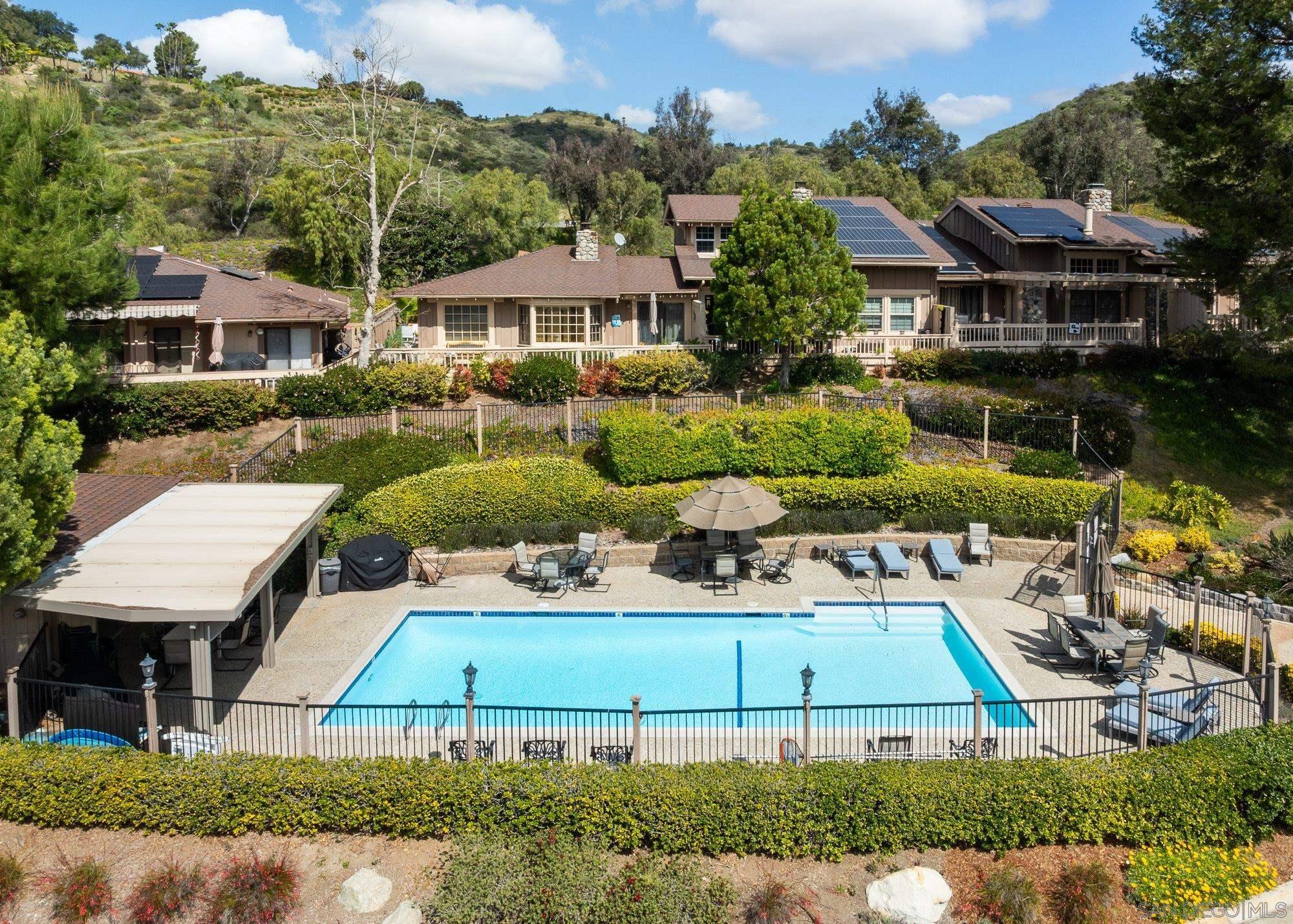 Detail Gallery Image 35 of 39 For 8647  Circle R Valley Ln, Escondido,  CA 92026 - 2 Beds | 2 Baths