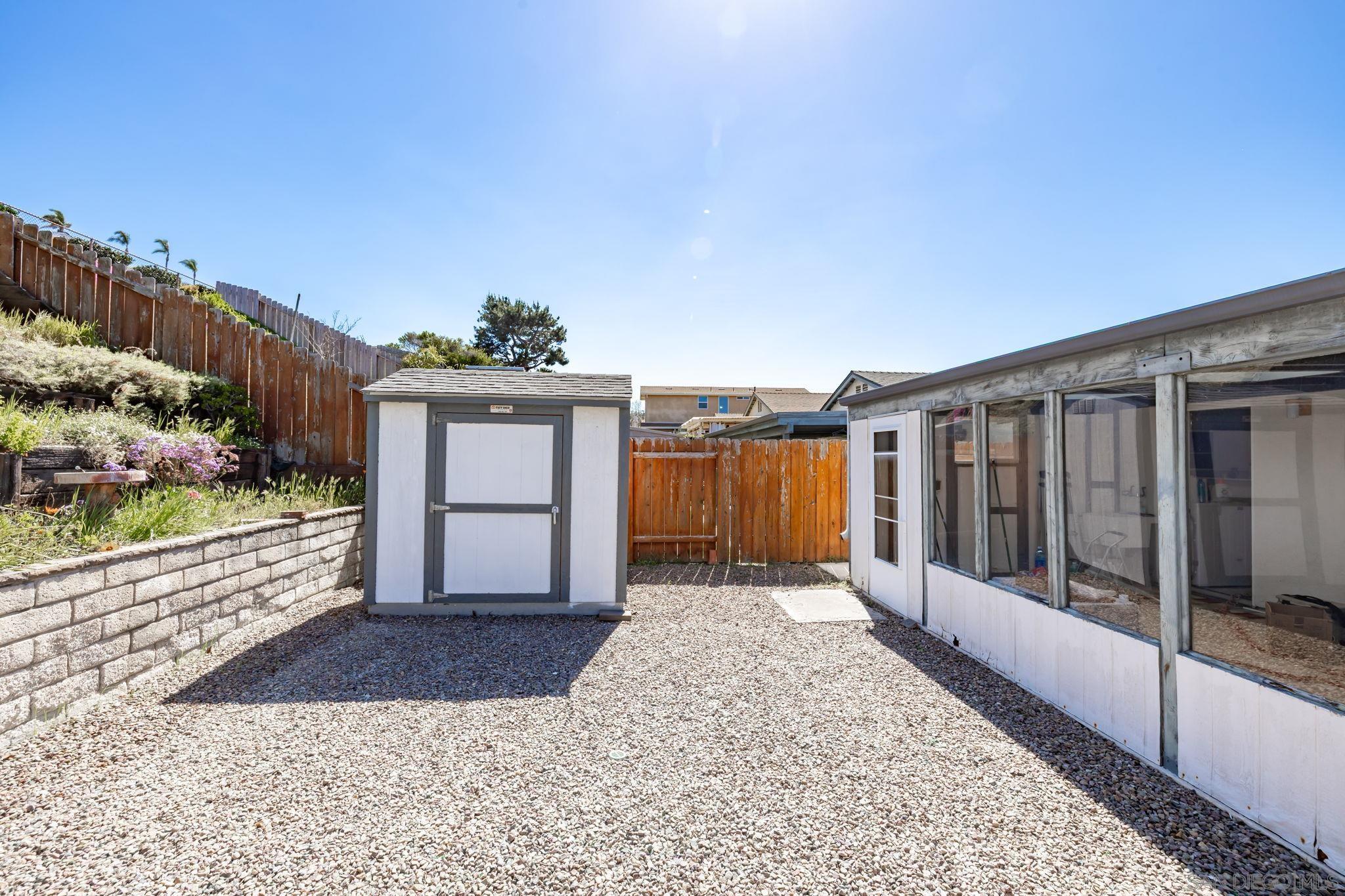 Detail Gallery Image 17 of 37 For 5177  Loma Verde, Oceanside,  CA 92056 - 2 Beds | 2 Baths