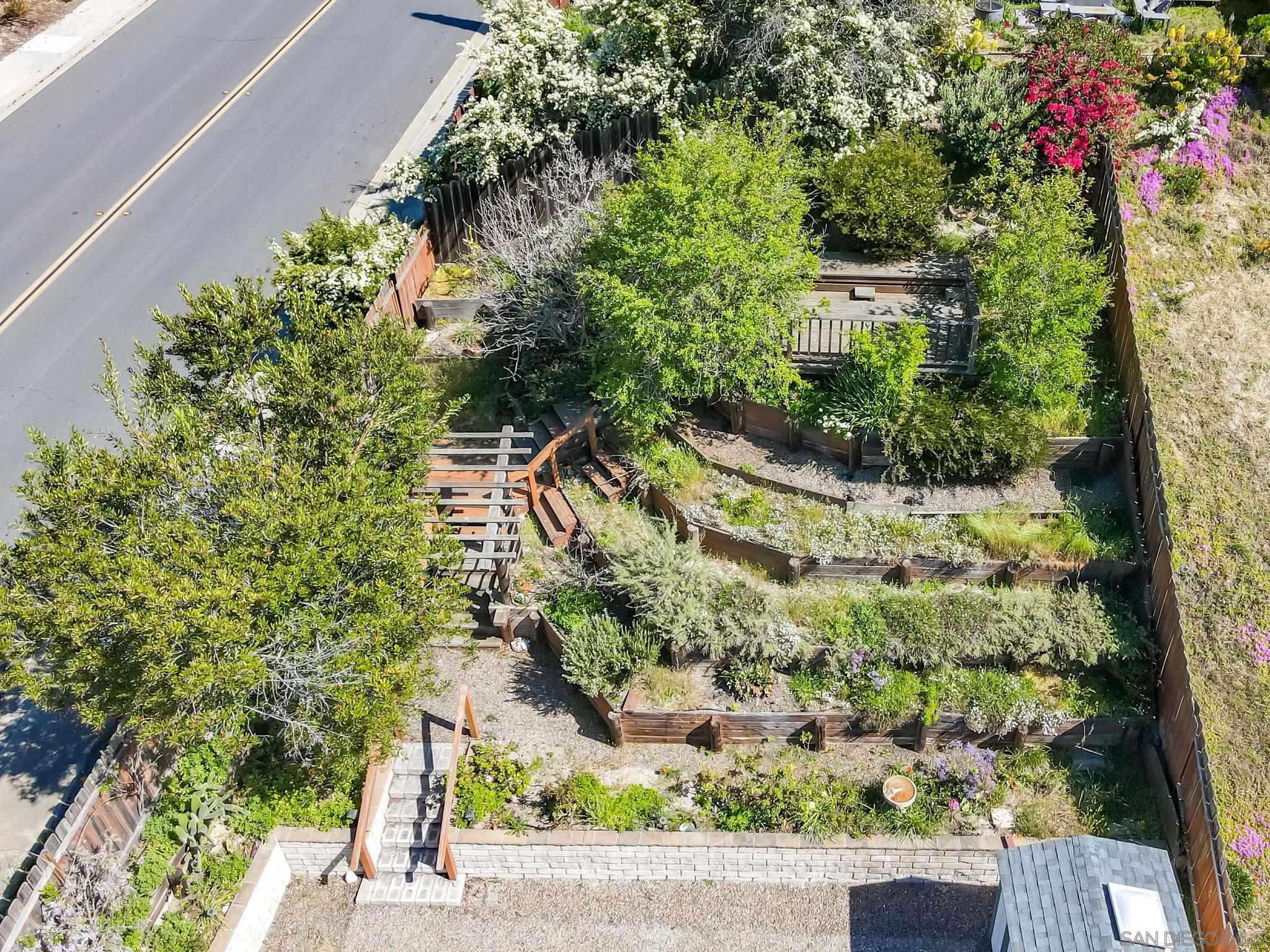 Detail Gallery Image 28 of 37 For 5177  Loma Verde, Oceanside,  CA 92056 - 2 Beds | 2 Baths