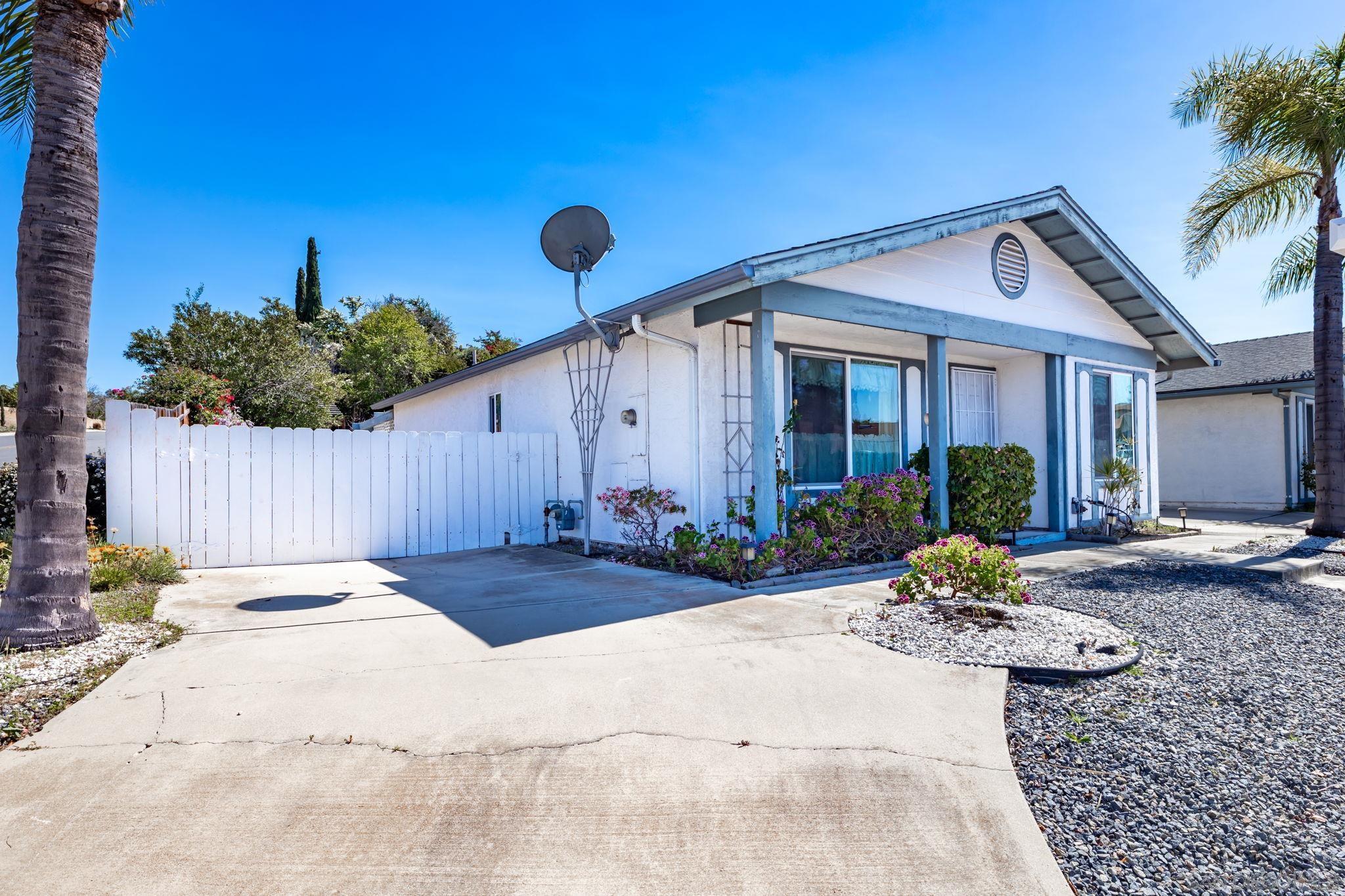 Detail Gallery Image 34 of 37 For 5177  Loma Verde, Oceanside,  CA 92056 - 2 Beds | 2 Baths