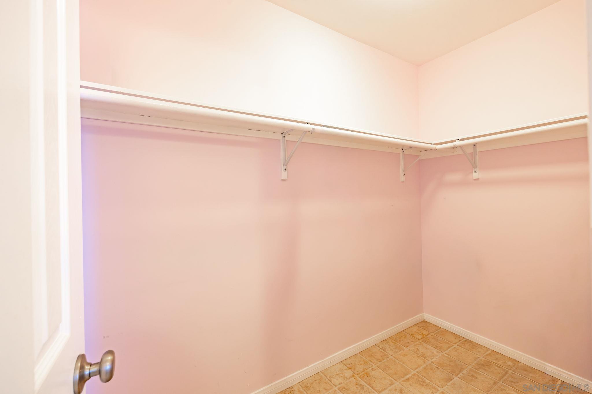 Detail Gallery Image 9 of 37 For 5177  Loma Verde, Oceanside,  CA 92056 - 2 Beds | 2 Baths