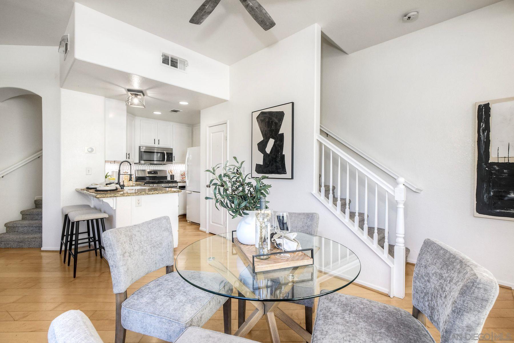 Detail Gallery Image 5 of 28 For 598  Almond Rd, San Marcos,  CA 92078 - 3 Beds | 3 Baths