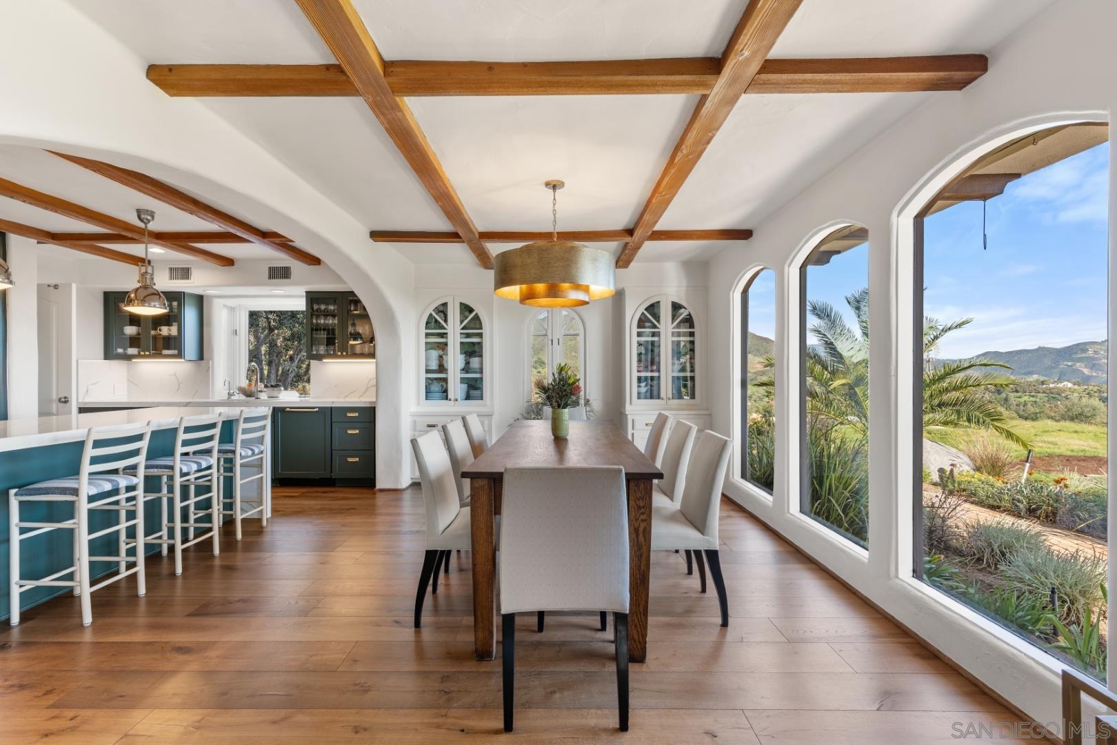 Detail Gallery Image 10 of 26 For 40616  Rock Mountain Road, Fallbrook,  CA 92028 - 4 Beds | 4 Baths