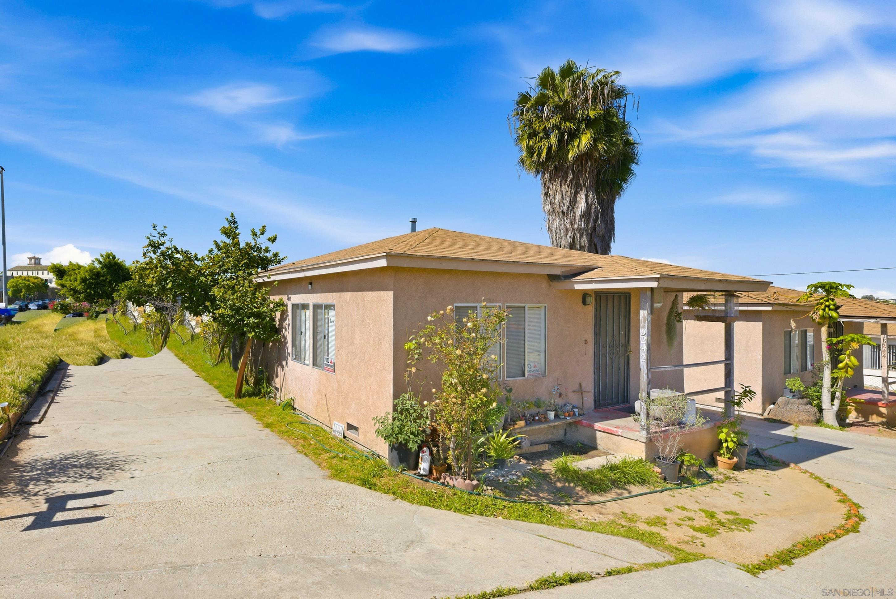 Detail Gallery Image 2 of 33 For 5242-48  Imperial Ave, San Diego,  CA 92114 - 2 Beds | 1 Baths