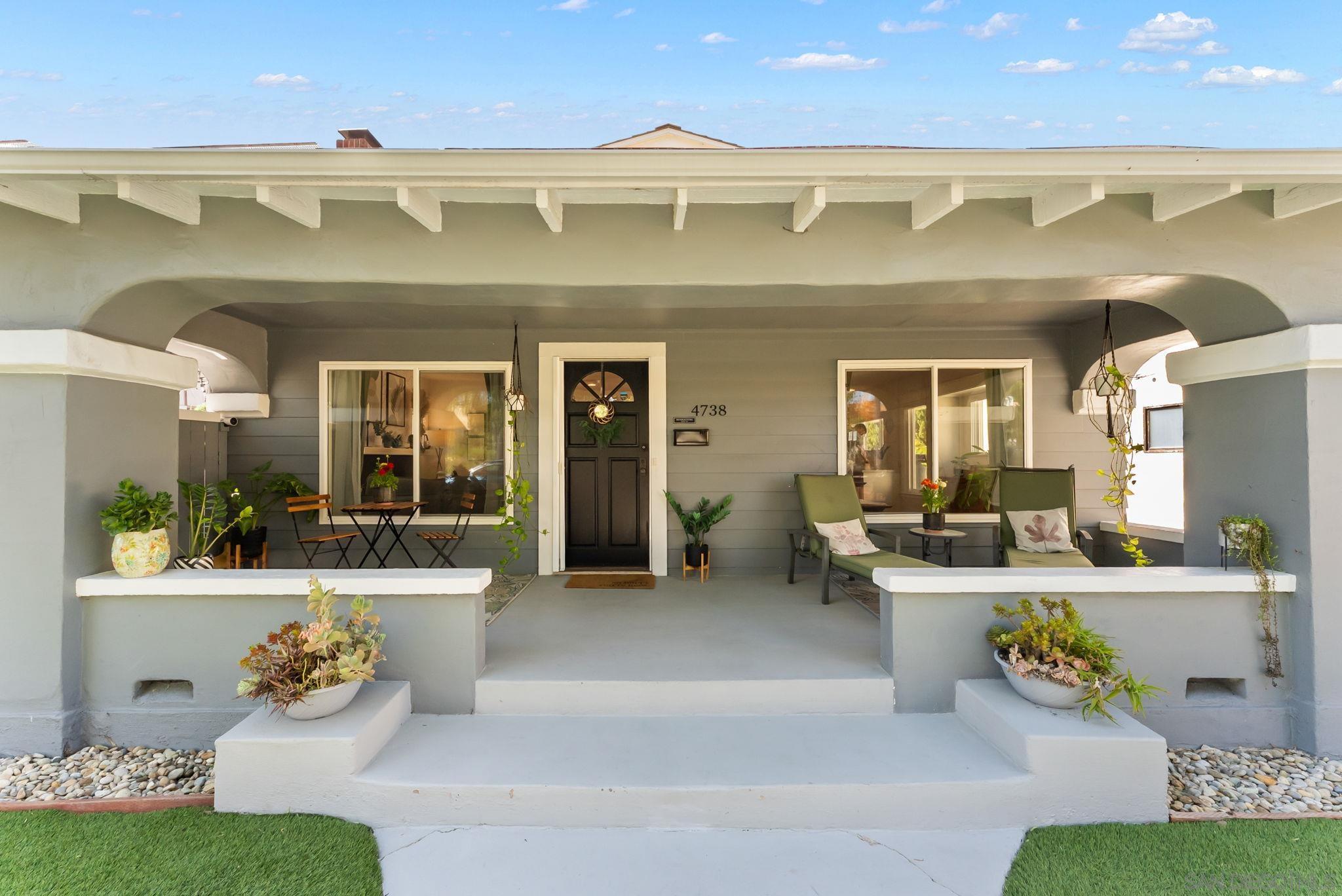 Detail Gallery Image 2 of 60 For 4736-38  Kensington Drive, San Diego,  CA 92116 - 4 Beds | 3/1 Baths