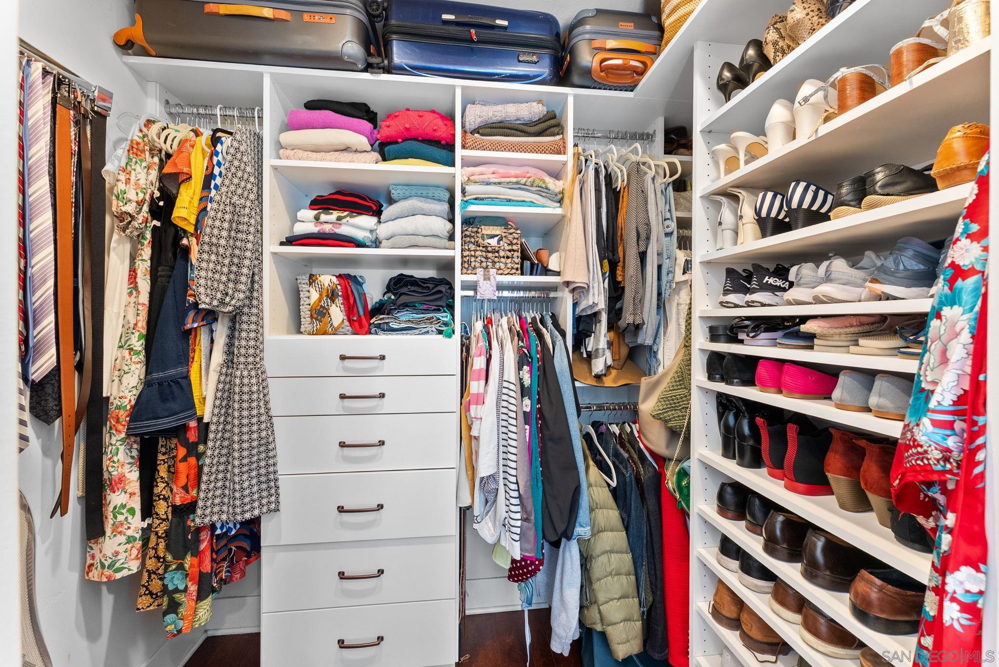 Detail Gallery Image 22 of 60 For 4736-38  Kensington Drive, San Diego,  CA 92116 - 4 Beds | 3/1 Baths