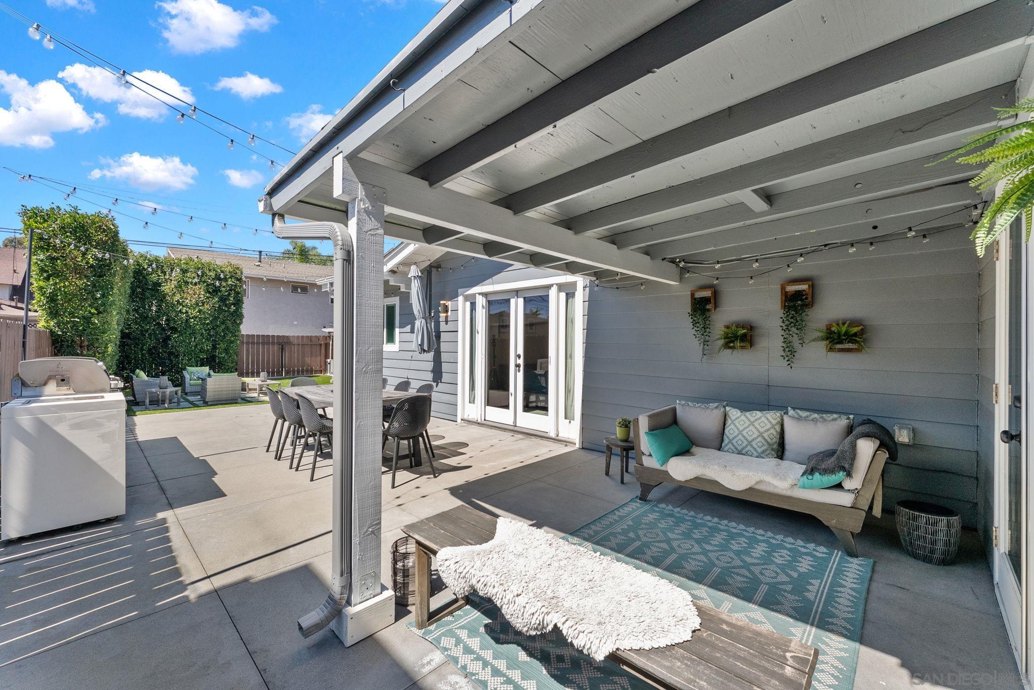 Detail Gallery Image 30 of 60 For 4736-38  Kensington Drive, San Diego,  CA 92116 - 4 Beds | 3/1 Baths