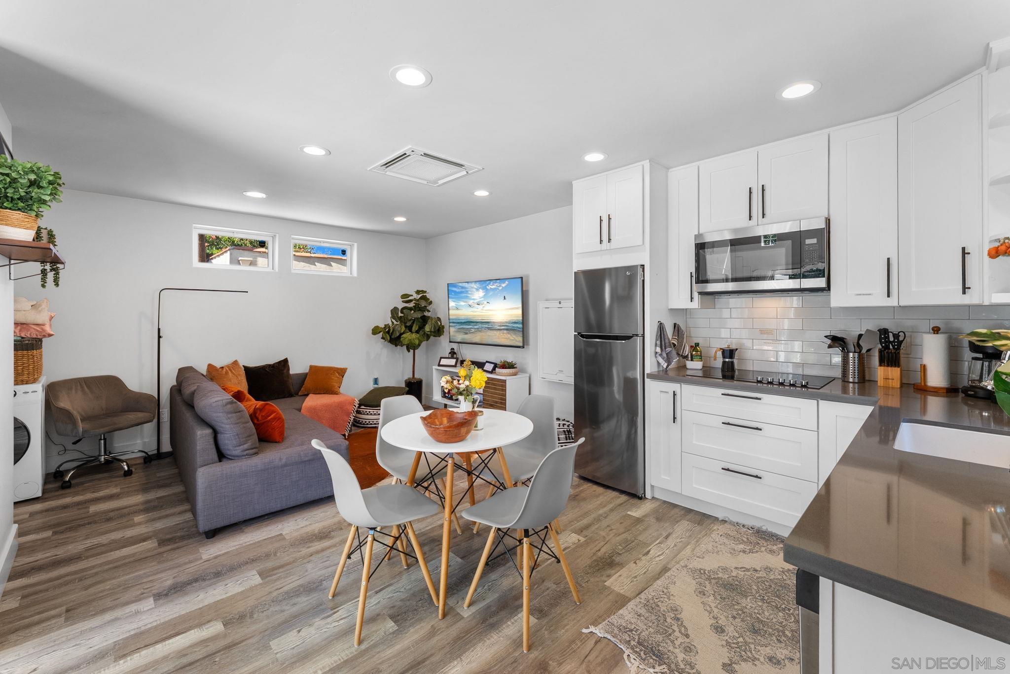 Detail Gallery Image 42 of 60 For 4736-38  Kensington Drive, San Diego,  CA 92116 - 4 Beds | 3/1 Baths