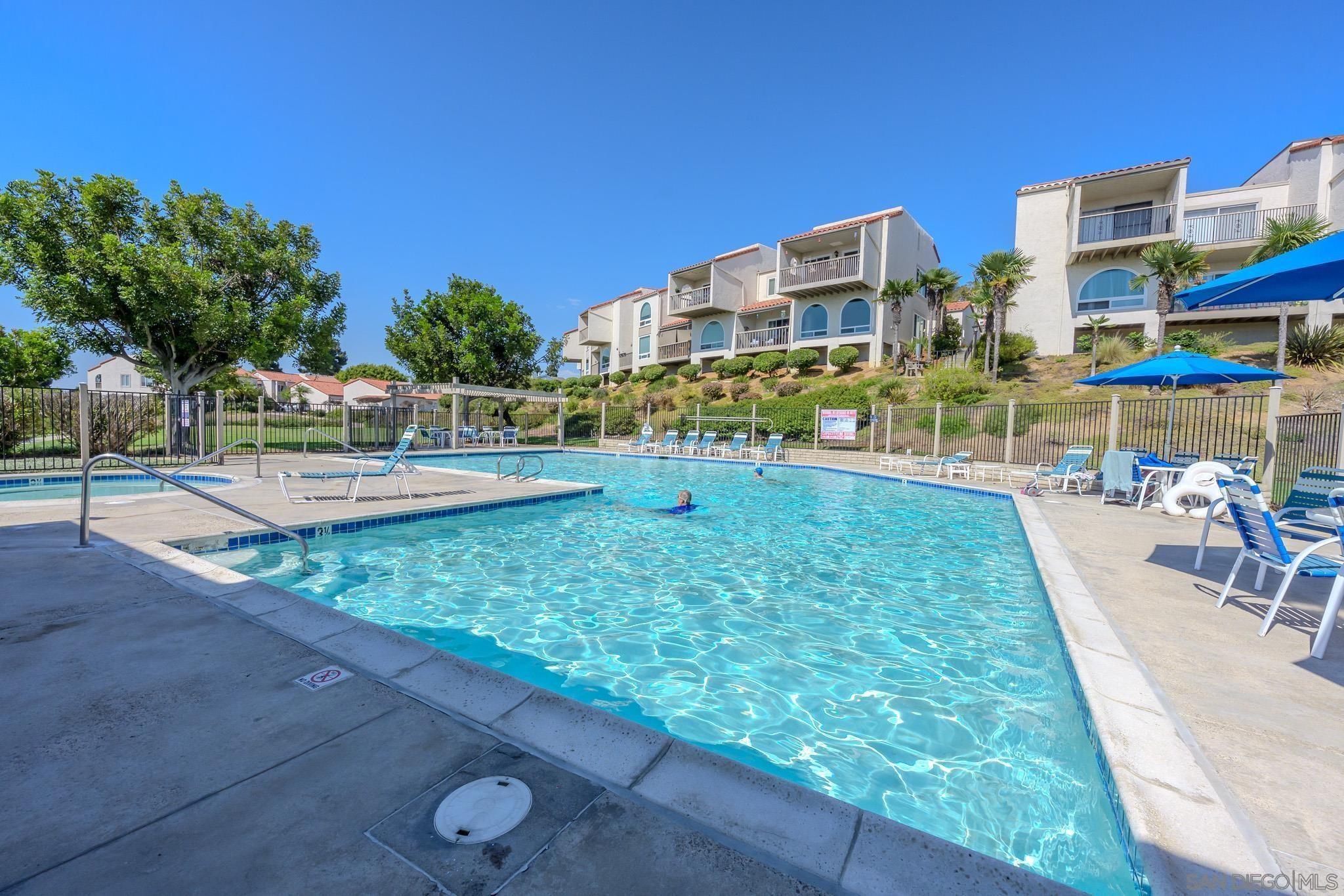Detail Gallery Image 31 of 32 For 6677  Paseo Del Norte  #F,  Carlsbad,  CA 92011 - 2 Beds | 2 Baths