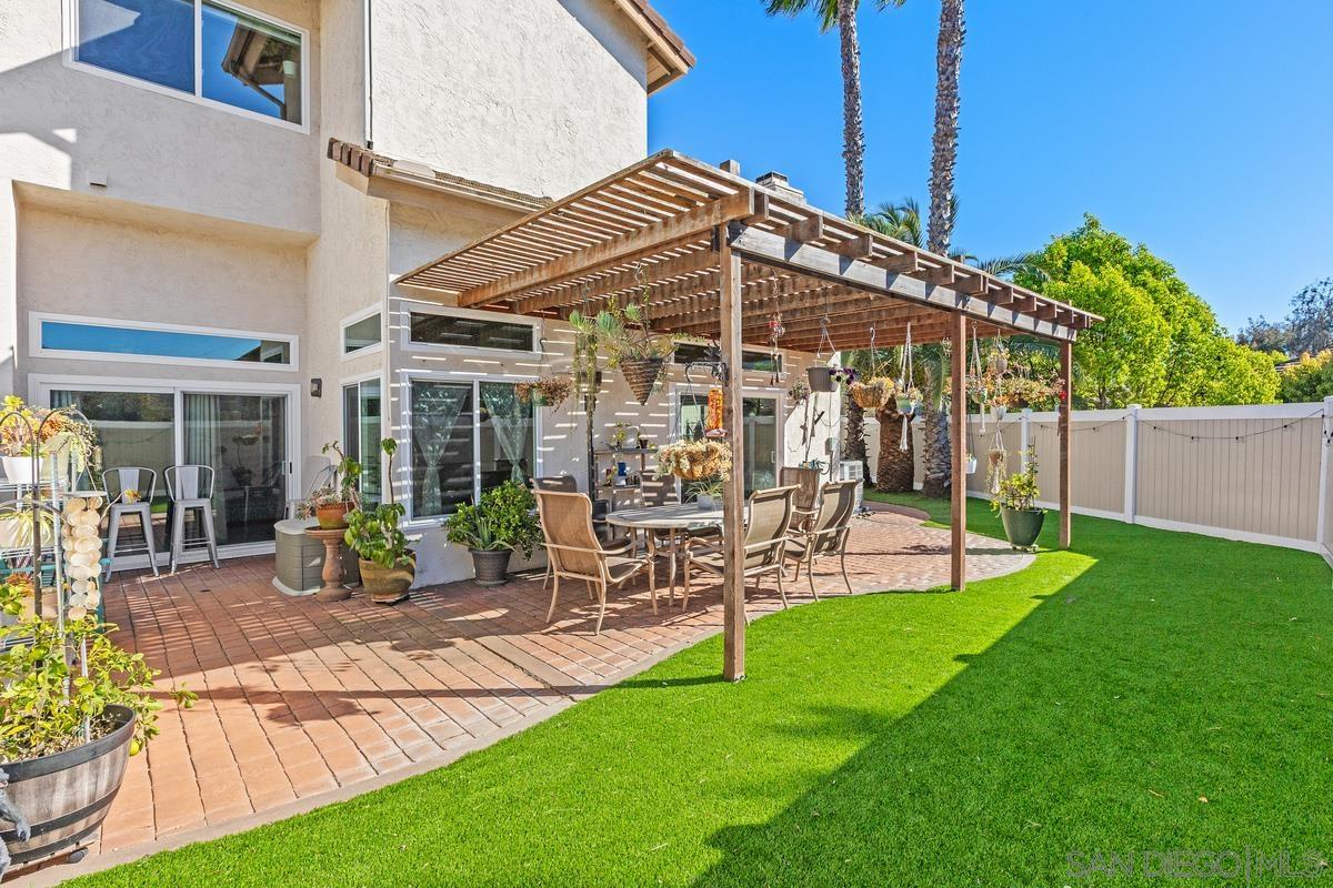 Detail Gallery Image 30 of 38 For 17926  Cassia Pl, San Diego,  CA 92127 - 3 Beds | 2/1 Baths