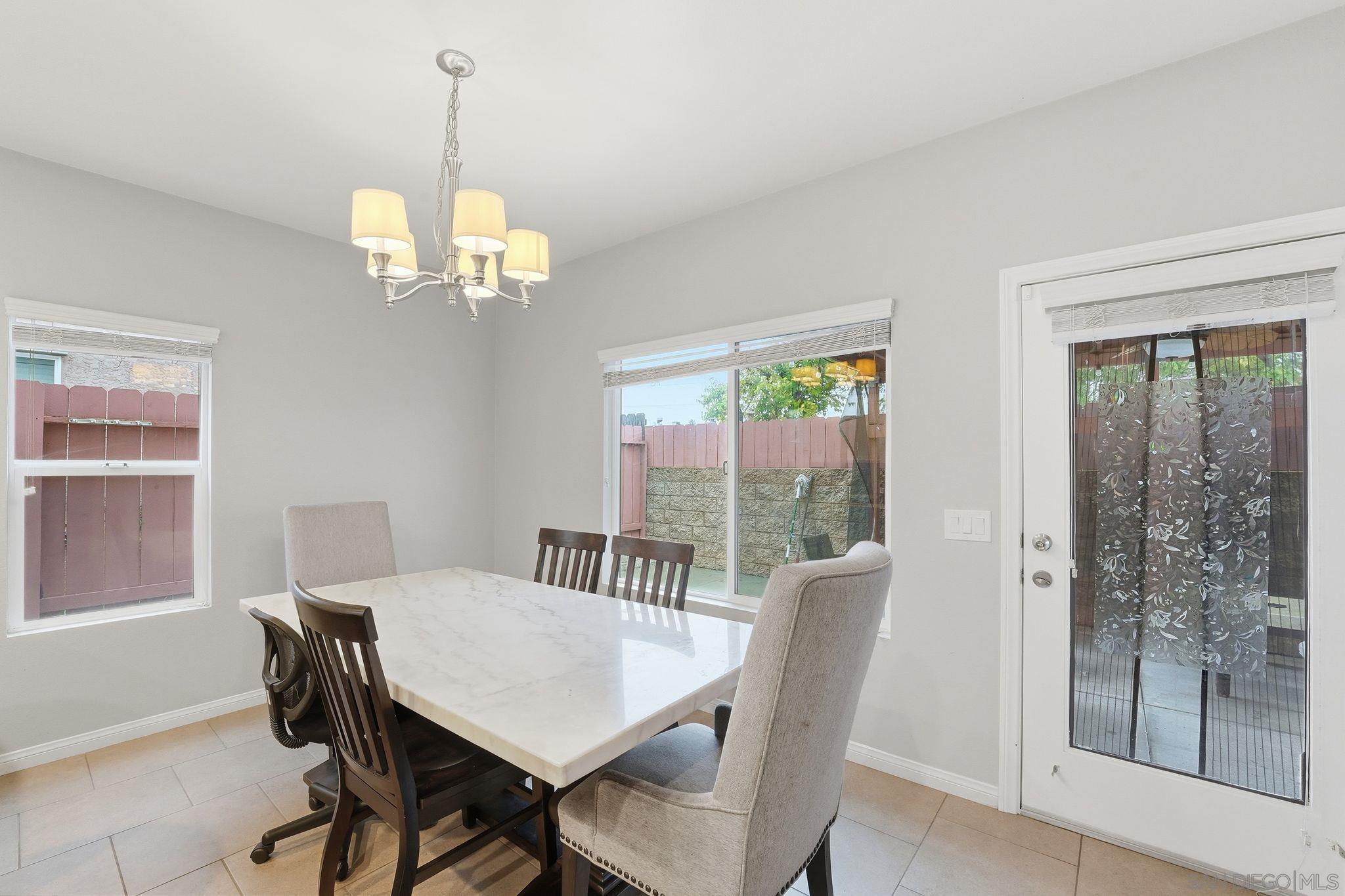 Detail Gallery Image 14 of 45 For 522  Mary Lane, El Cajon,  CA 92021 - 4 Beds | 2/1 Baths