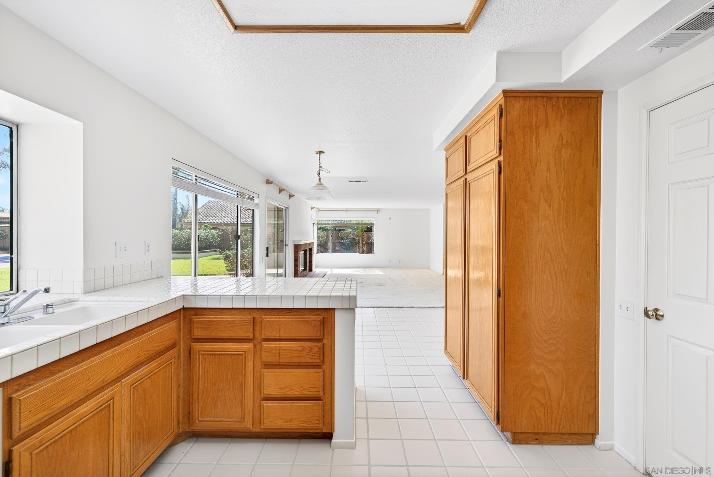 Detail Gallery Image 18 of 54 For 3577  Belgian Dr, Norco,  CA 92860 - 4 Beds | 3 Baths