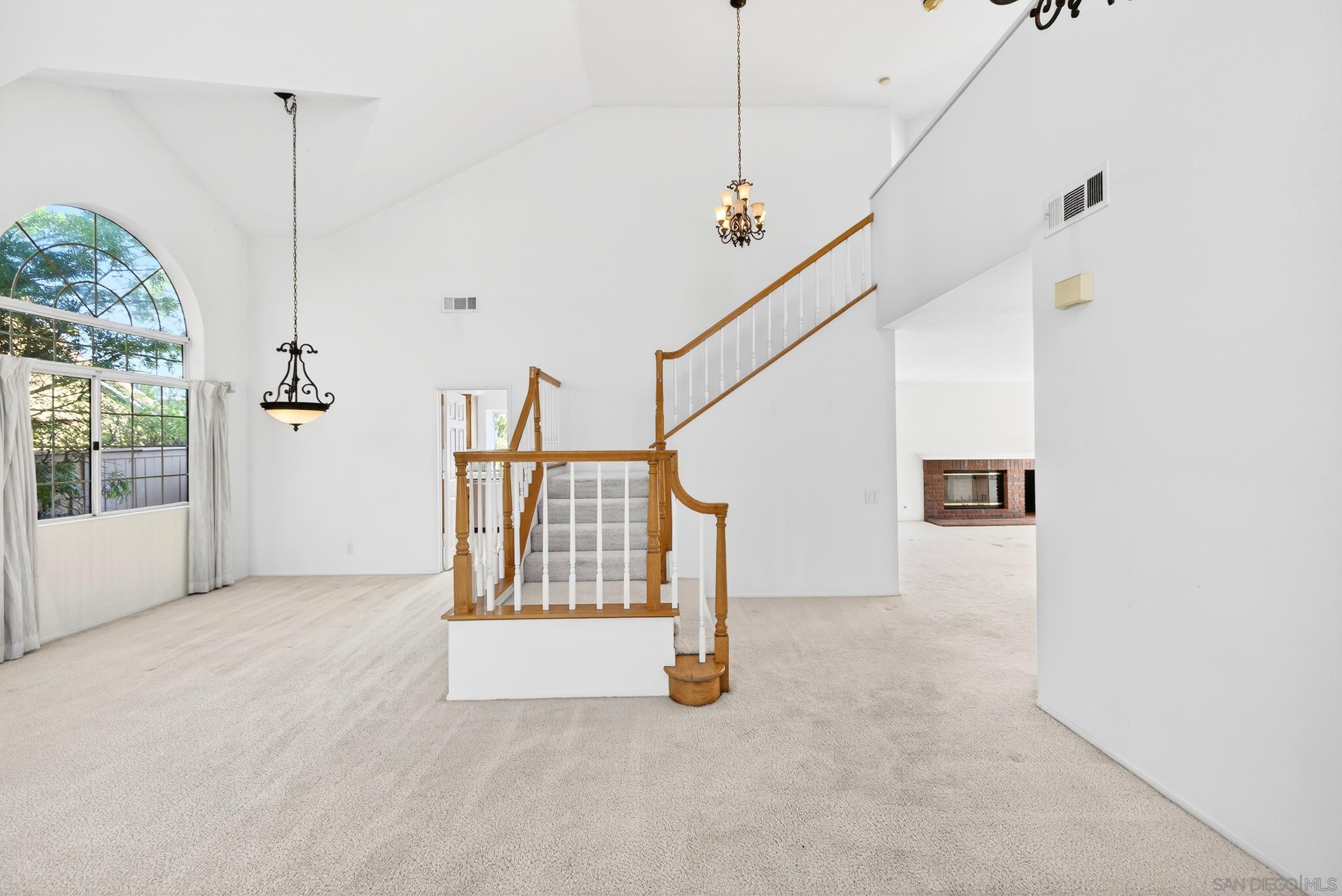 Detail Gallery Image 5 of 54 For 3577  Belgian Dr, Norco,  CA 92860 - 4 Beds | 3 Baths