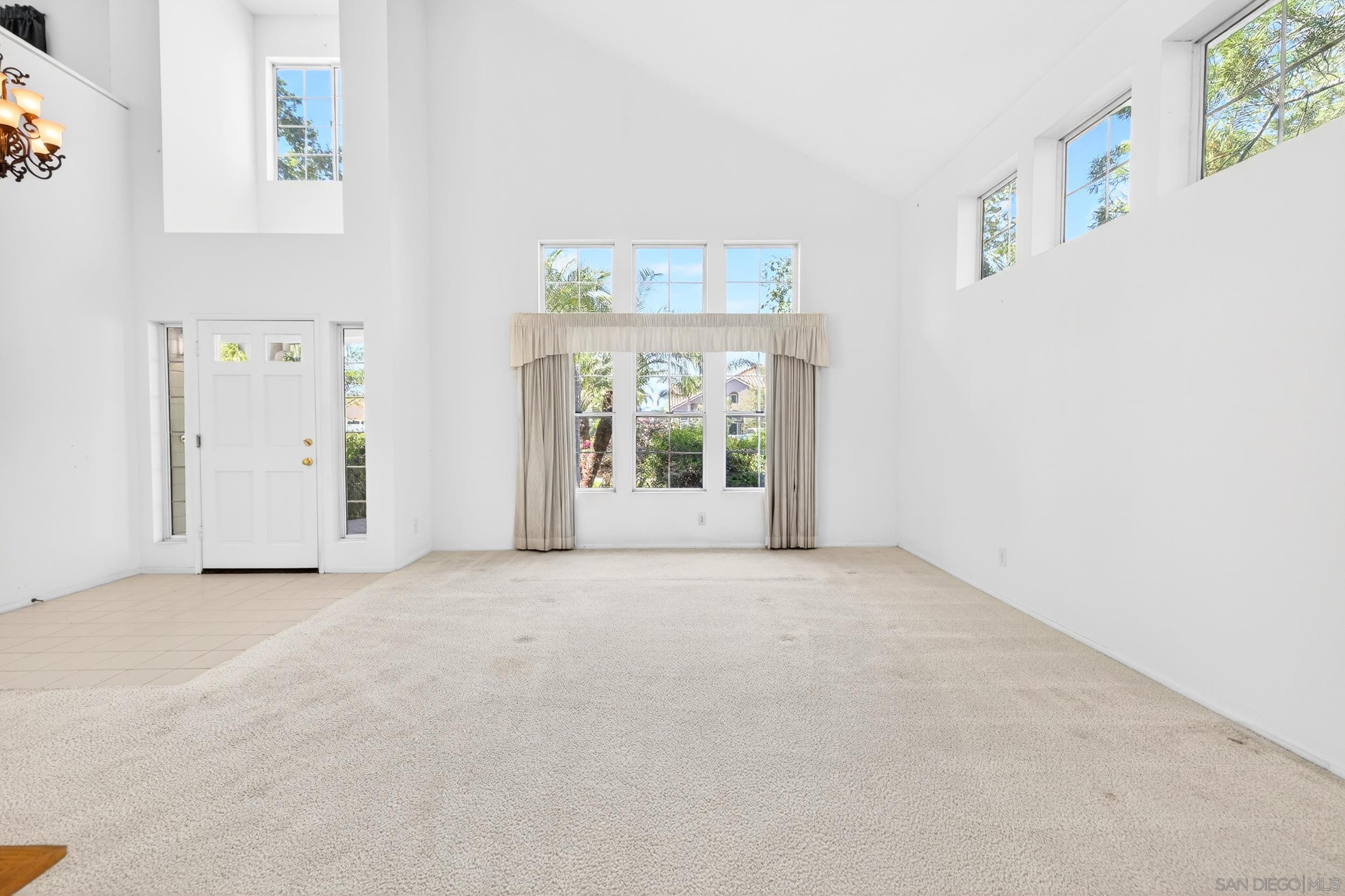 Detail Gallery Image 10 of 54 For 3577  Belgian Dr, Norco,  CA 92860 - 4 Beds | 3 Baths