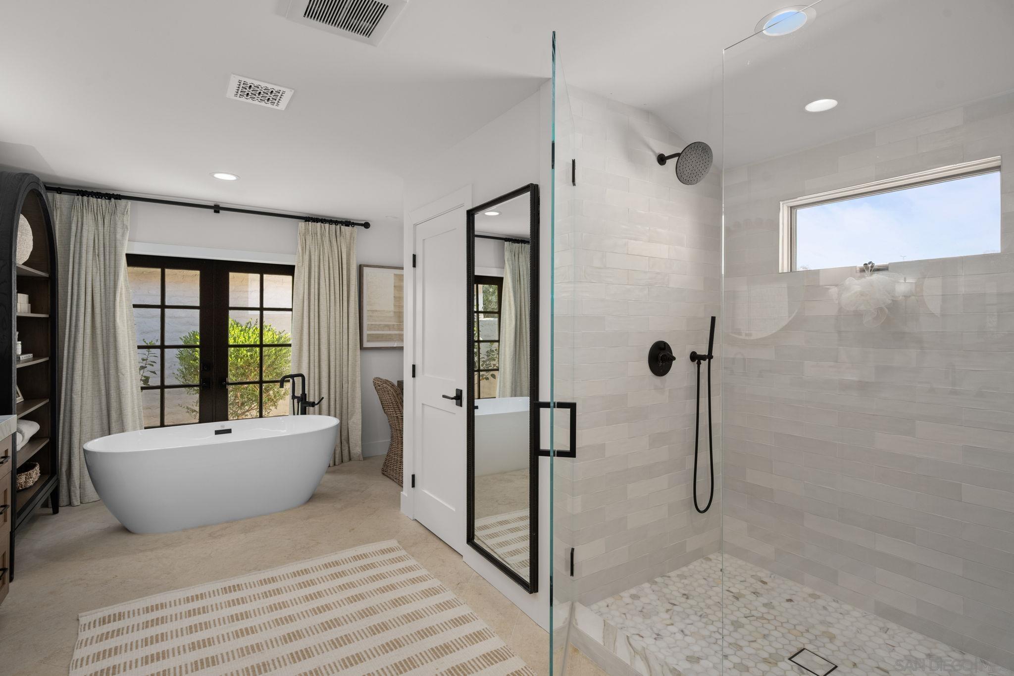 Detail Gallery Image 16 of 22 For 5424  El Cielito, Rancho Santa Fe,  CA 92067 - 6 Beds | 6/1 Baths