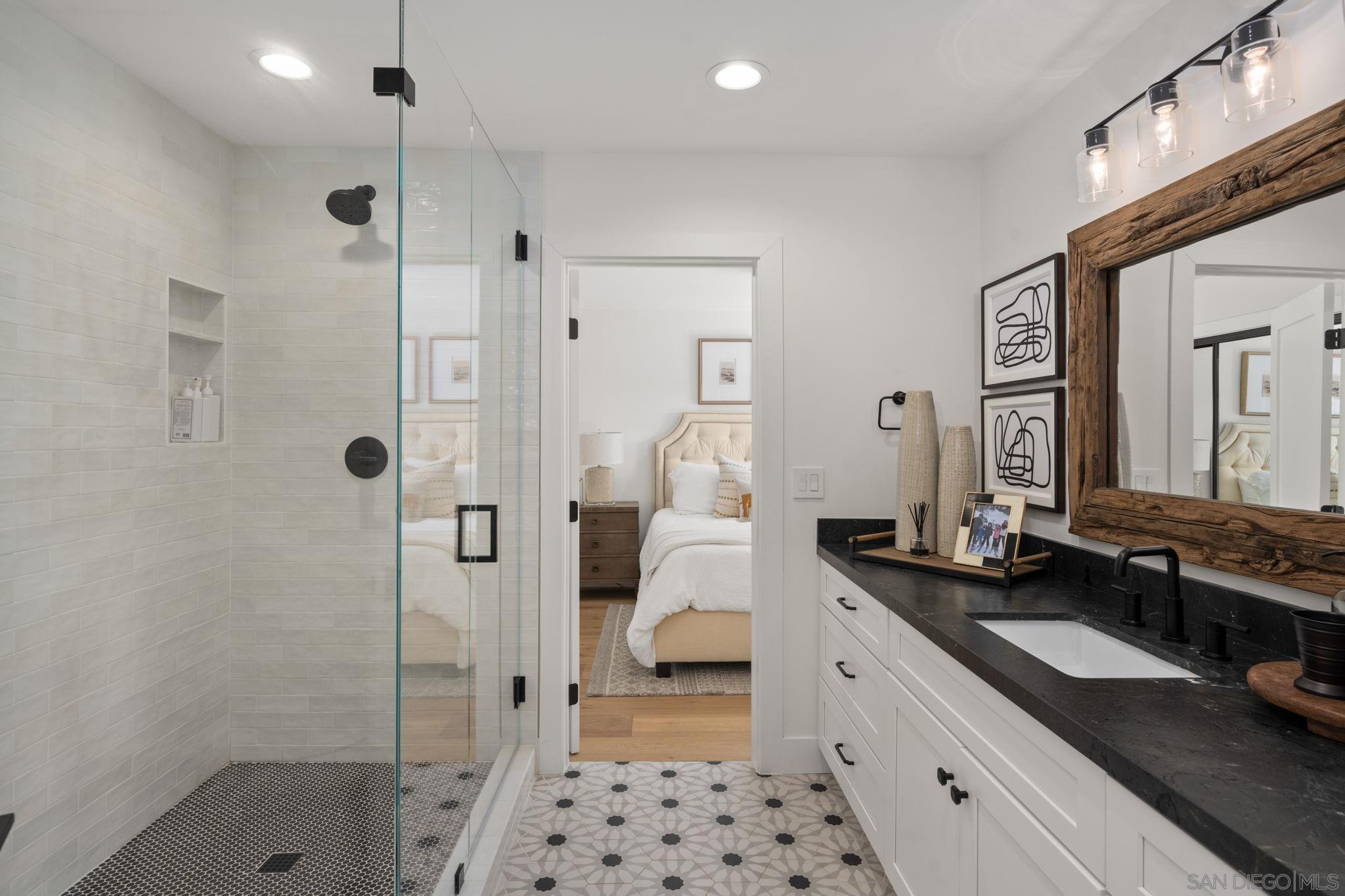 Detail Gallery Image 17 of 22 For 5424  El Cielito, Rancho Santa Fe,  CA 92067 - 6 Beds | 6/1 Baths