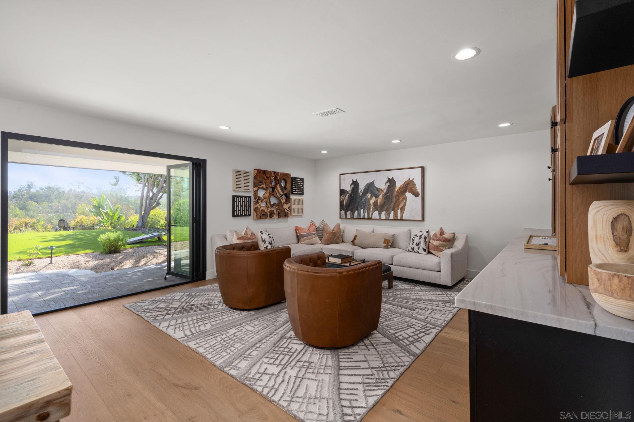 Detail Gallery Image 5 of 22 For 5424  El Cielito, Rancho Santa Fe,  CA 92067 - 6 Beds | 6/1 Baths